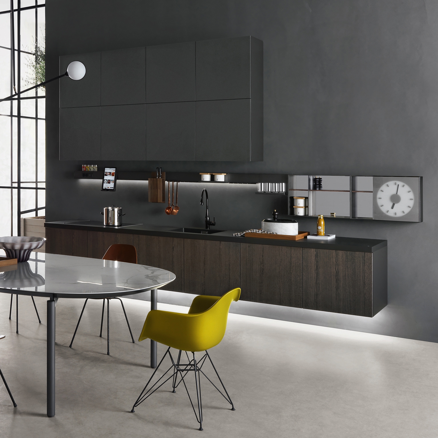 Mostrar el producto INDada del fabricante Dada