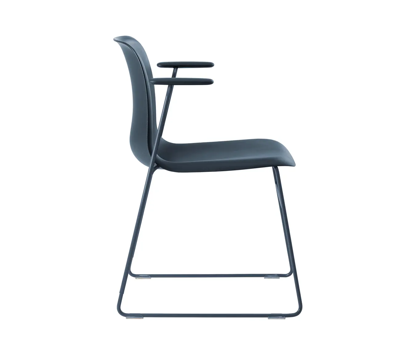 HOWE - SixE SLED ARMCHAIR