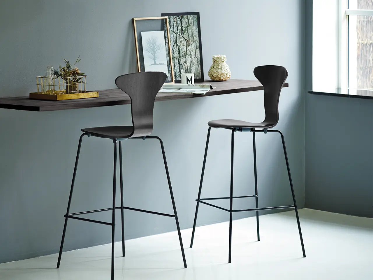 HOWE - MUNKEGAARD BARSTOOL