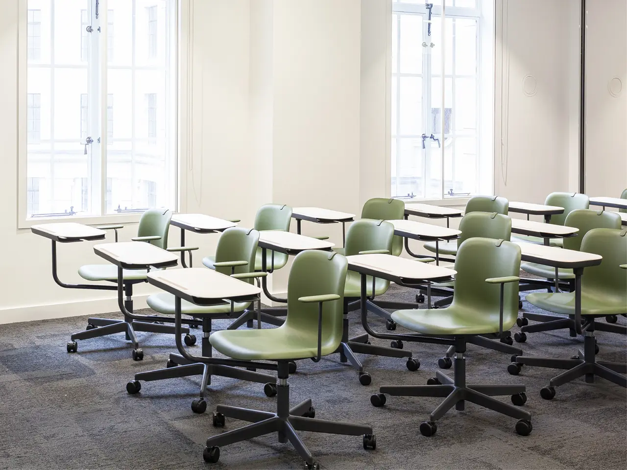 HOWE - SixE LEARN ARMCHAIR