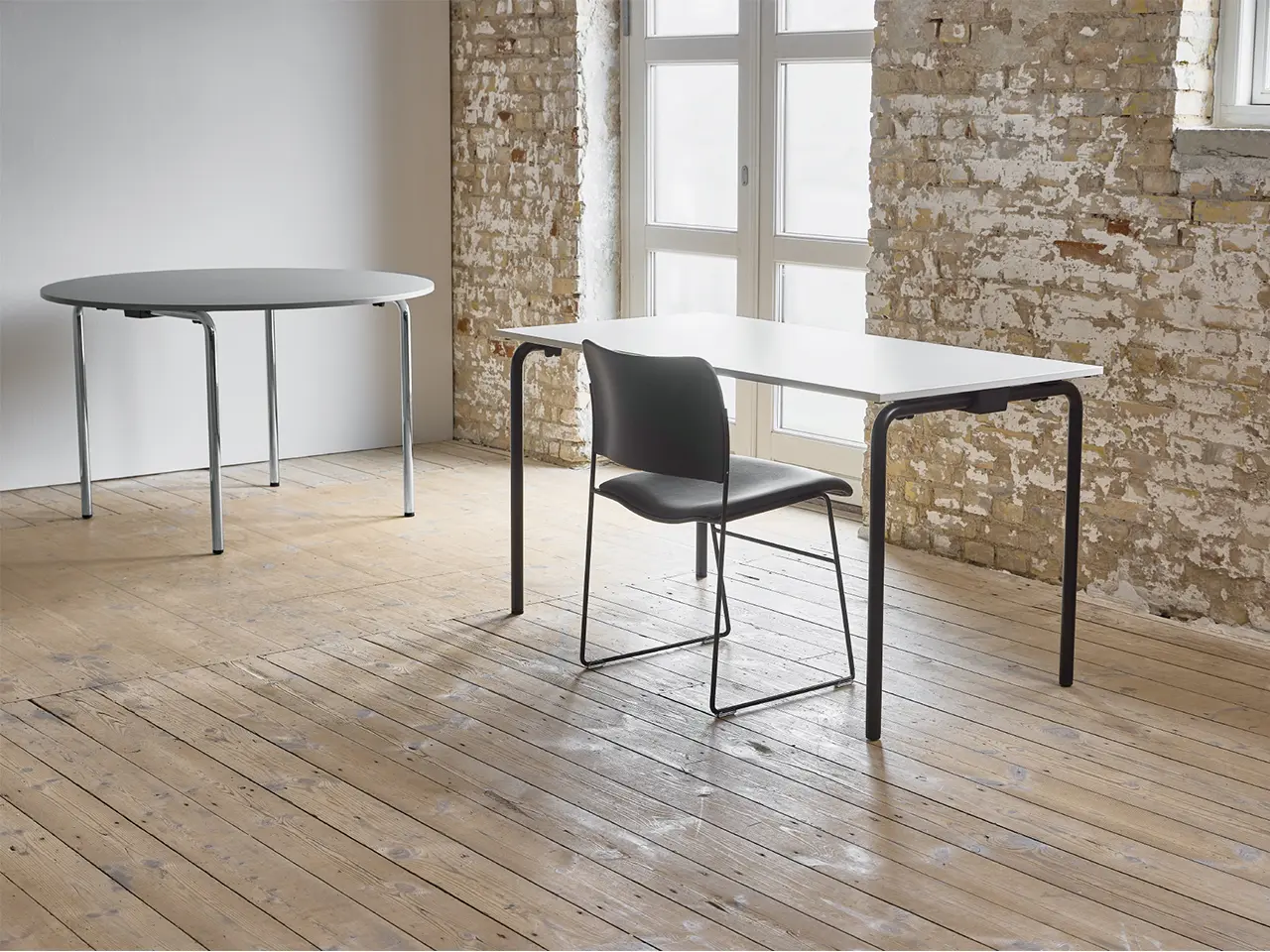 HOWE - 40/4 CHAIR