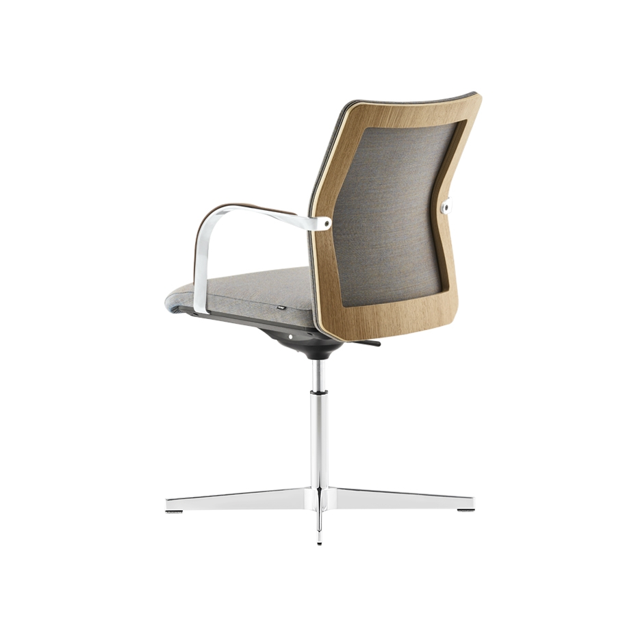 MN1 X-BASE ARMCHAIR