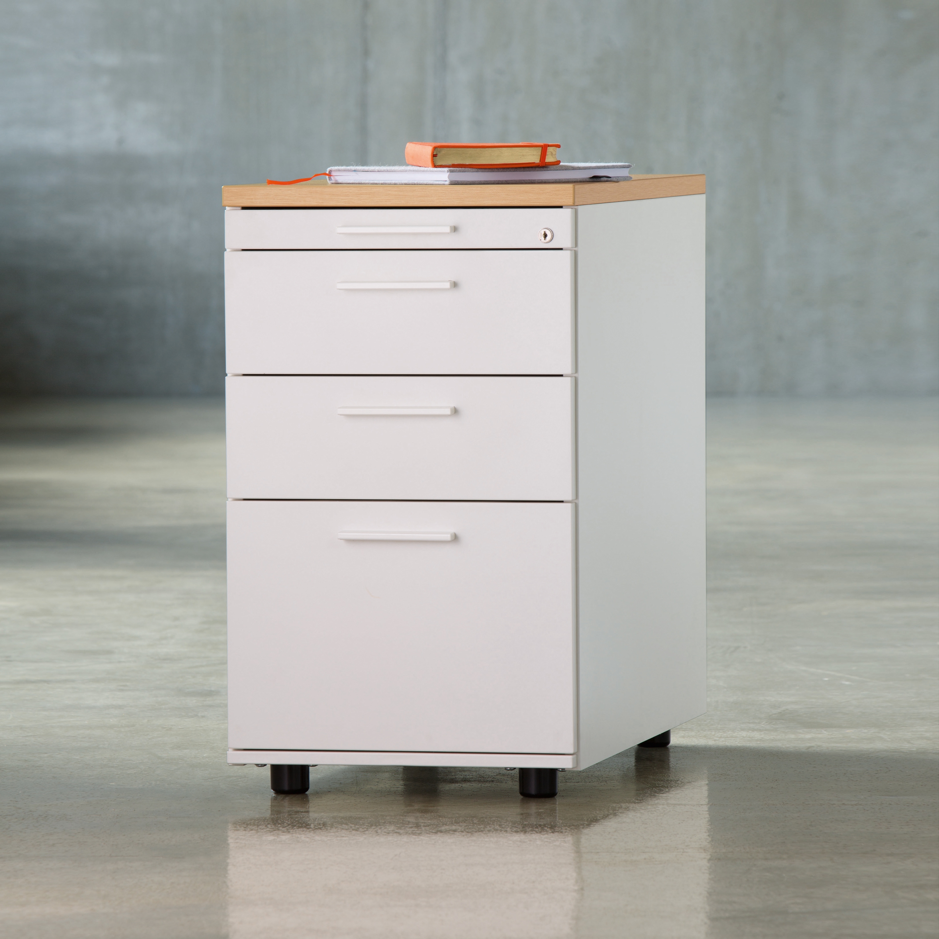 Display product PEDESTAL from manufacturer König+Neurath