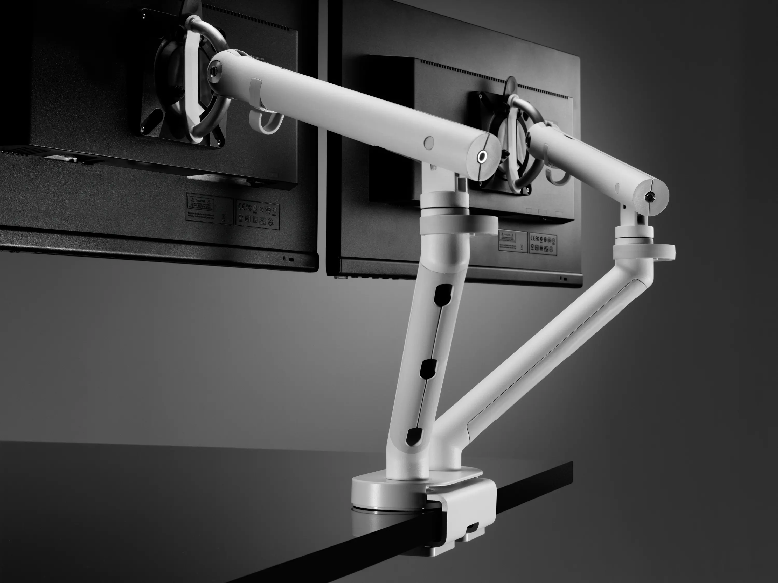 Colebrook Bosson Saunders - Flo Dual