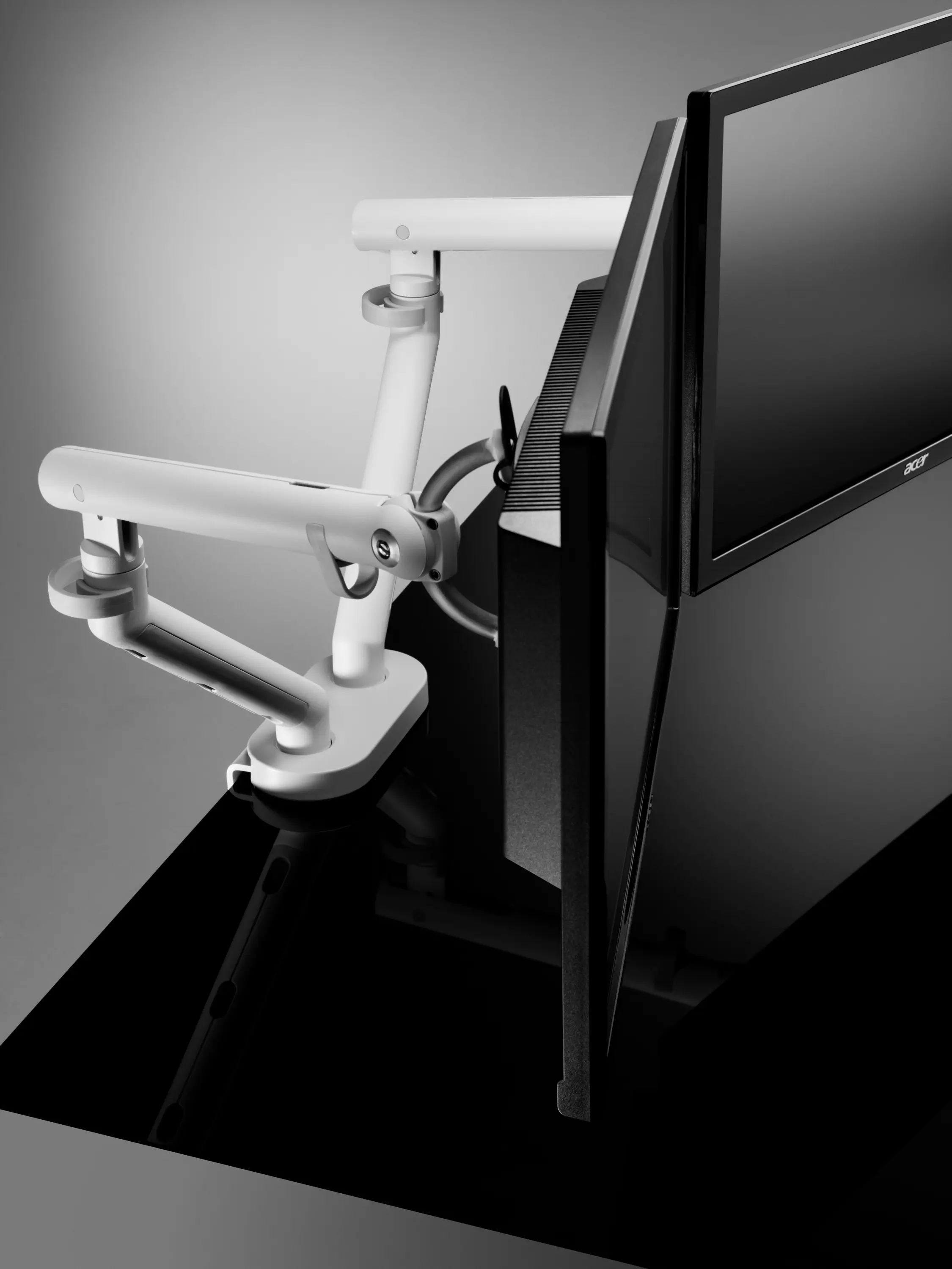 Colebrook Bosson Saunders - Flo Dual