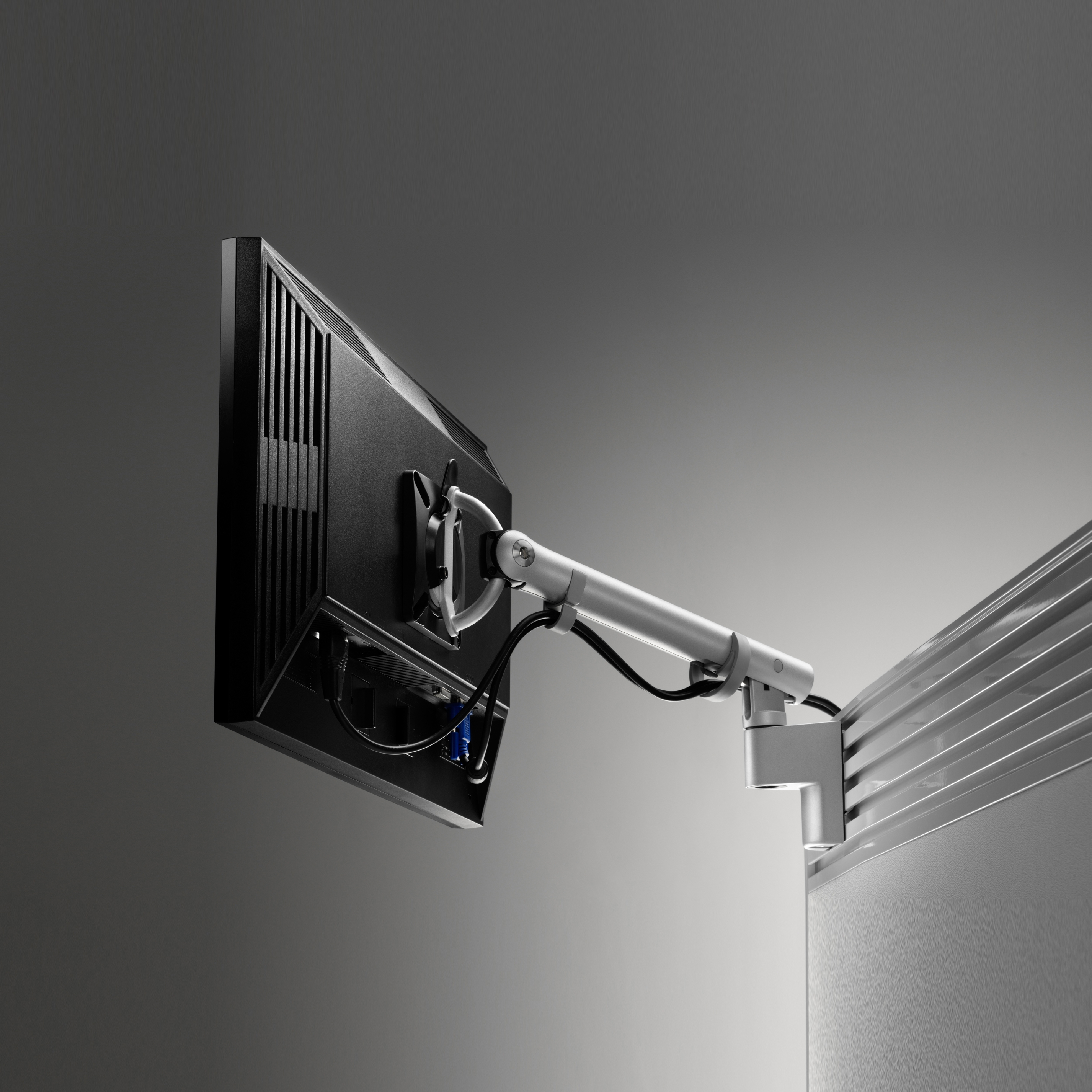 Display product Flo Slatwall short from manufacturer Colebrook Bosson Saunders