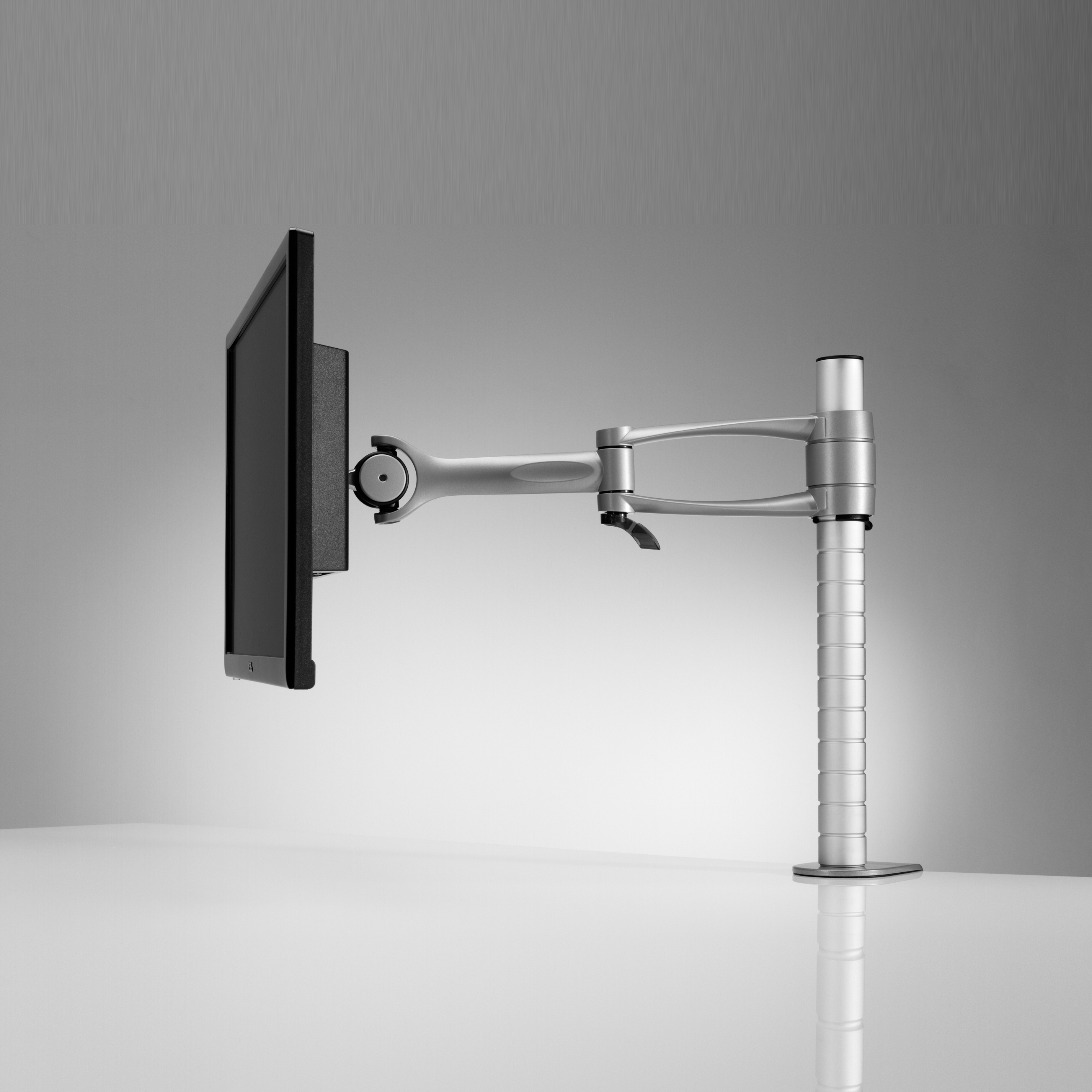 Display product Wishbone from manufacturer Colebrook Bosson Saunders