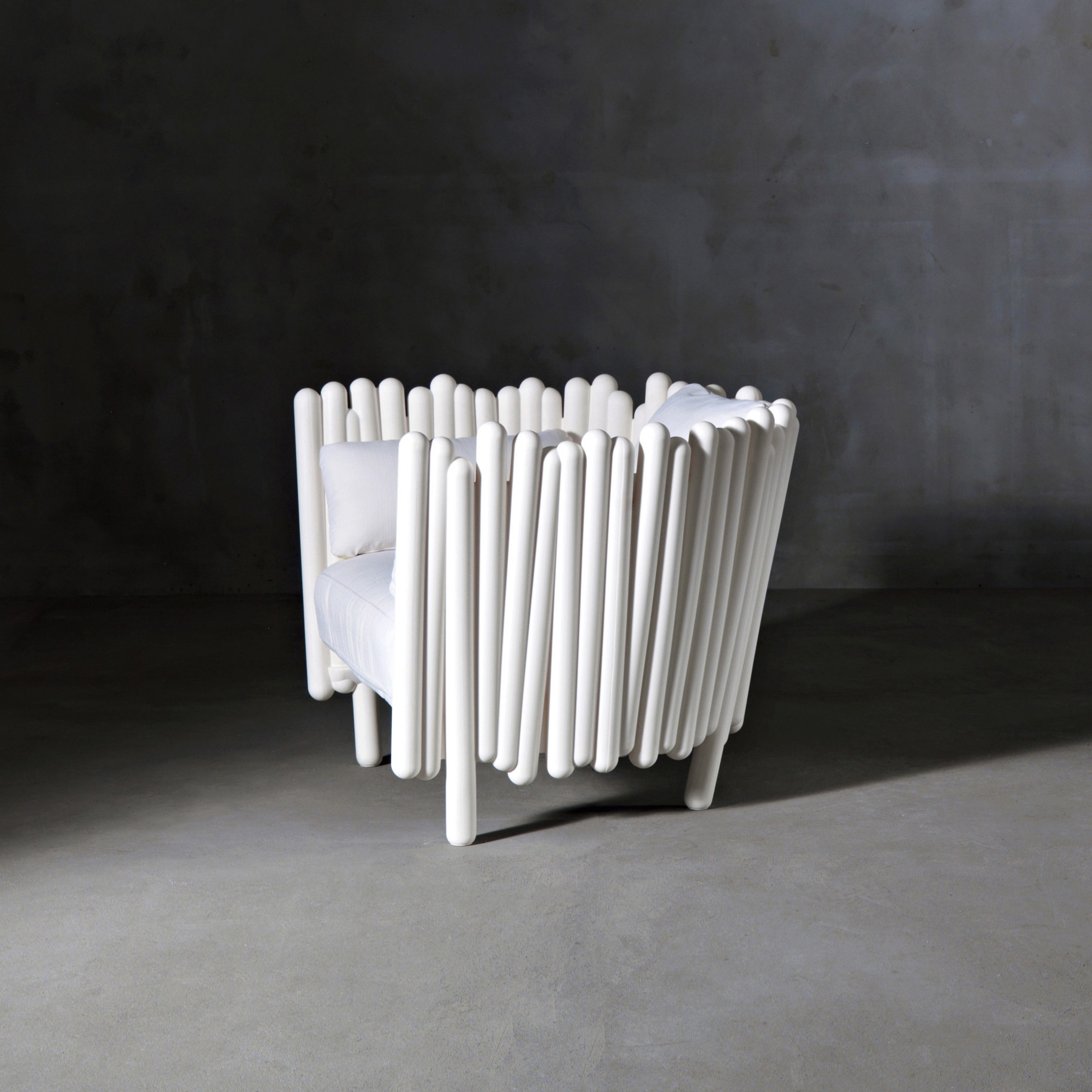 Display product Canisse Poltrona from manufacturer Serralunga