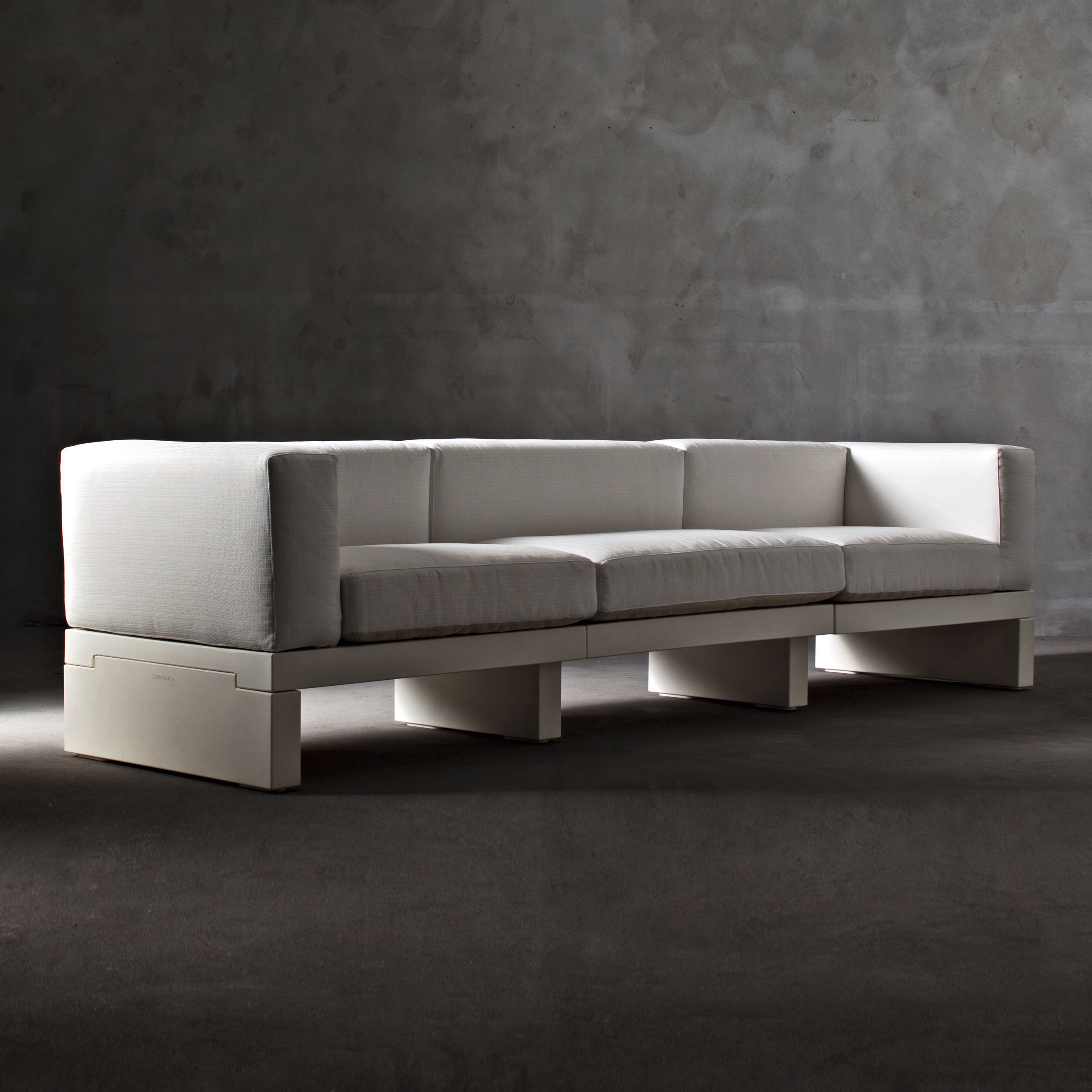 Display product Divano Hour Collection from manufacturer Serralunga