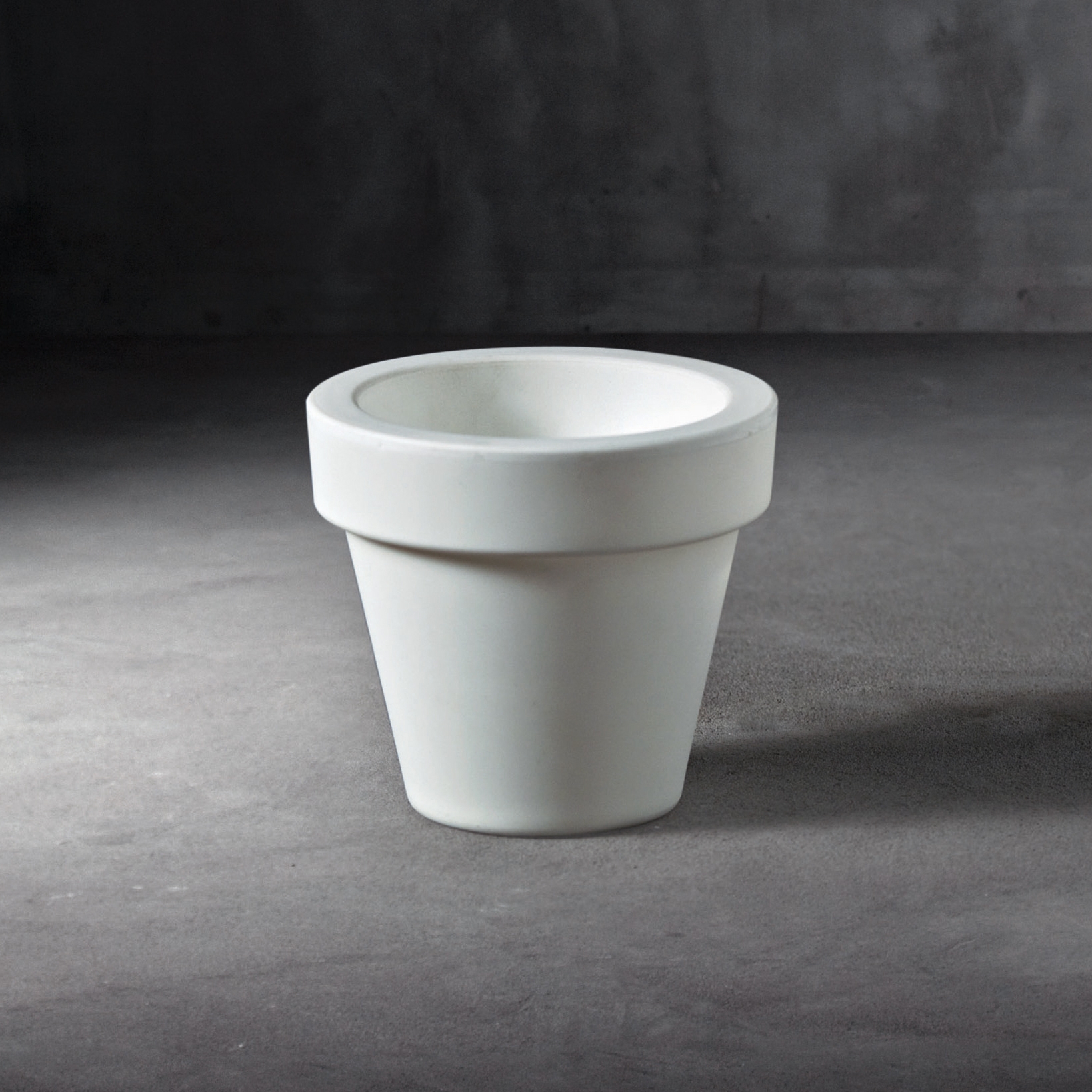 Vertoon produk Vas-Etto van vervaardiger Serralunga