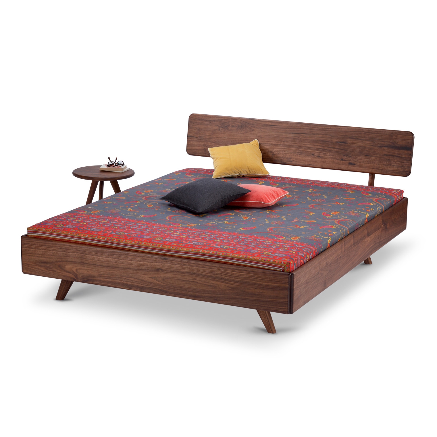 Display product DONNA bed from manufacturer Holzmanufaktur