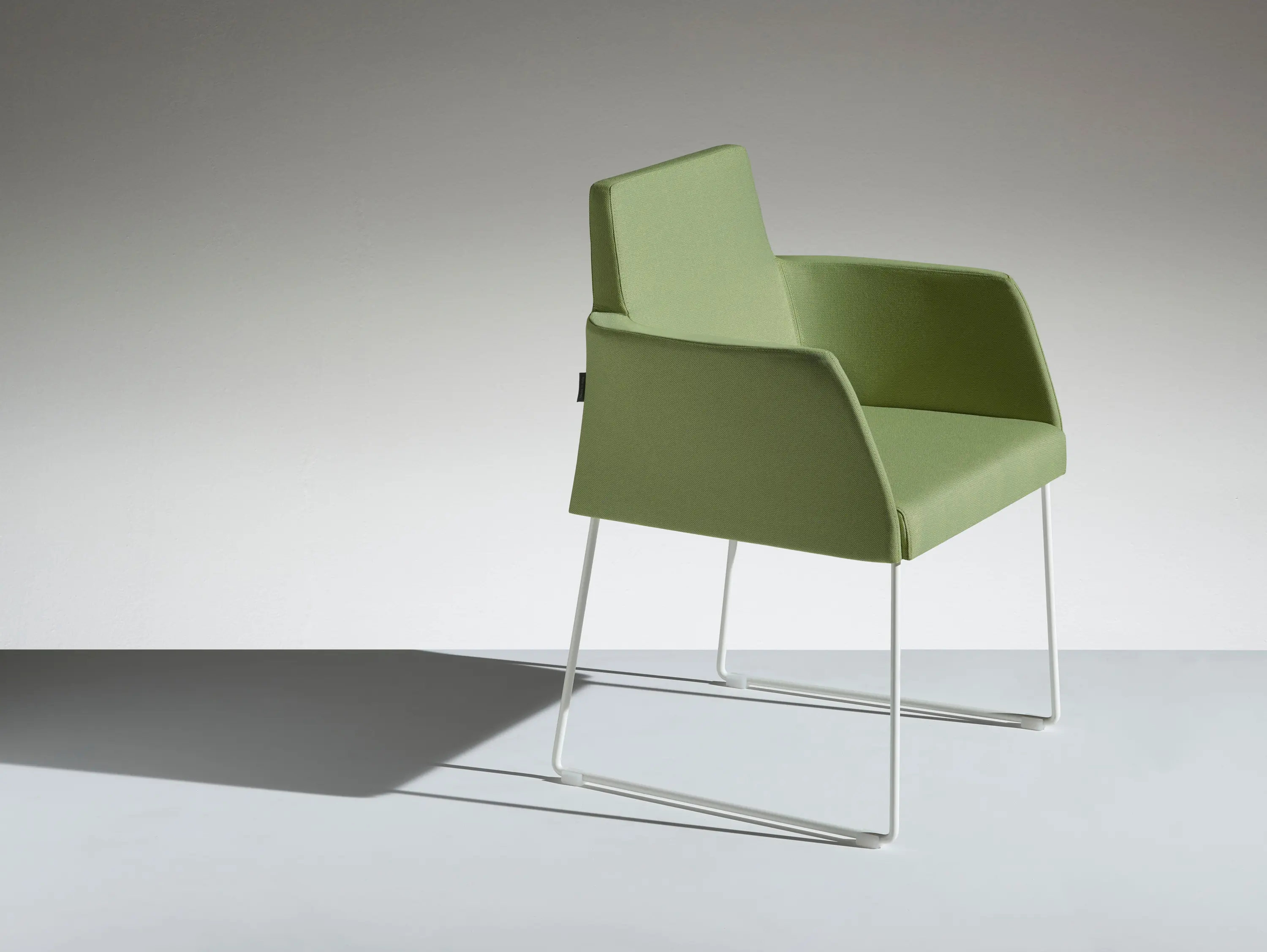 Lamm - Fleet Lounge Armchair on Slide Base