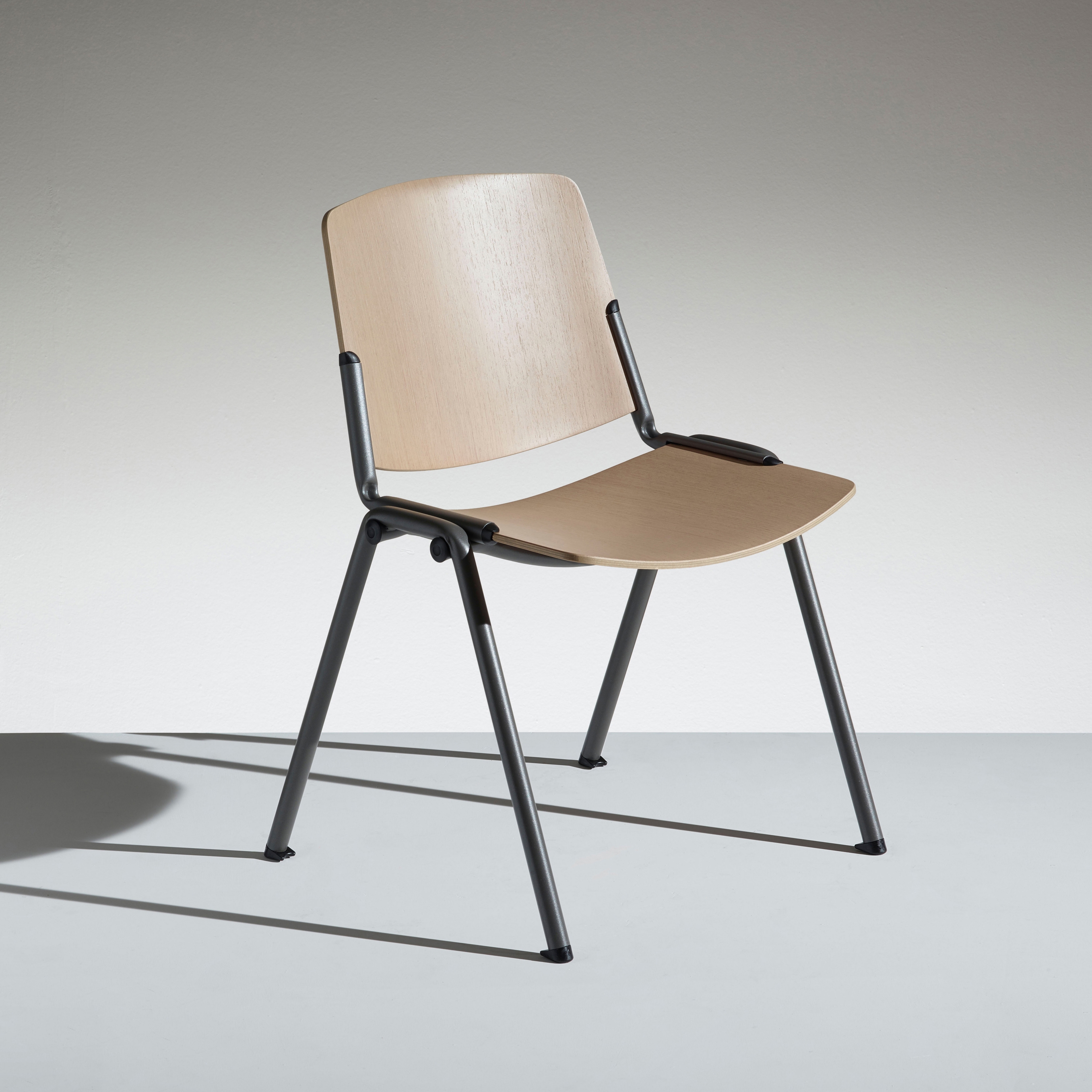 Display product New Modulamm Four-Leg Chair from manufacturer Lamm