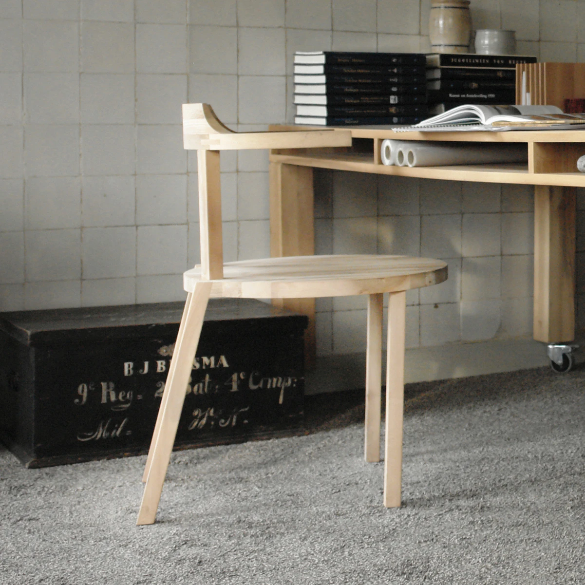 CHAIRS & BENCHES