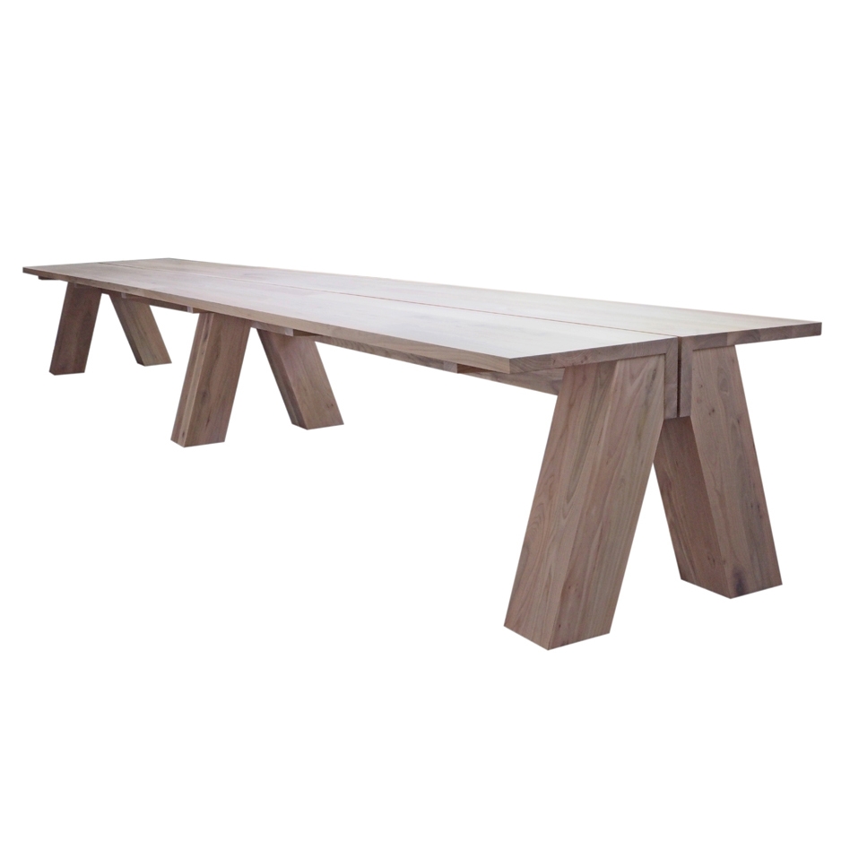 Afficher le produit Jonas table du fabricant Pilat & Pilat