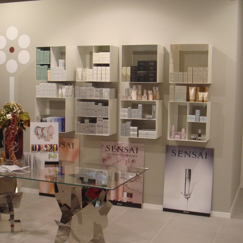 Display product Overtime Shopfitting from manufacturer YDF