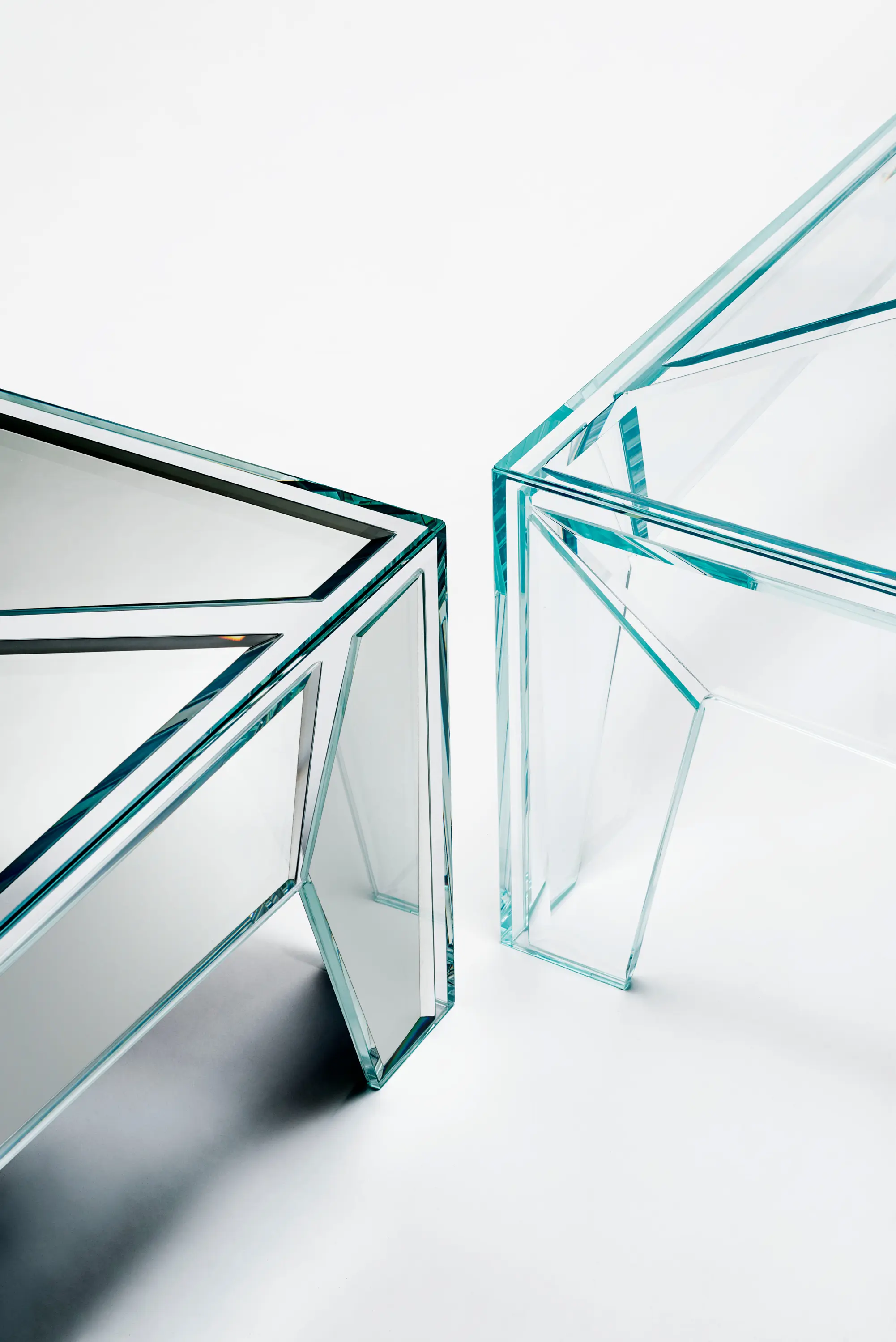 Glas Italia - HYPERtable