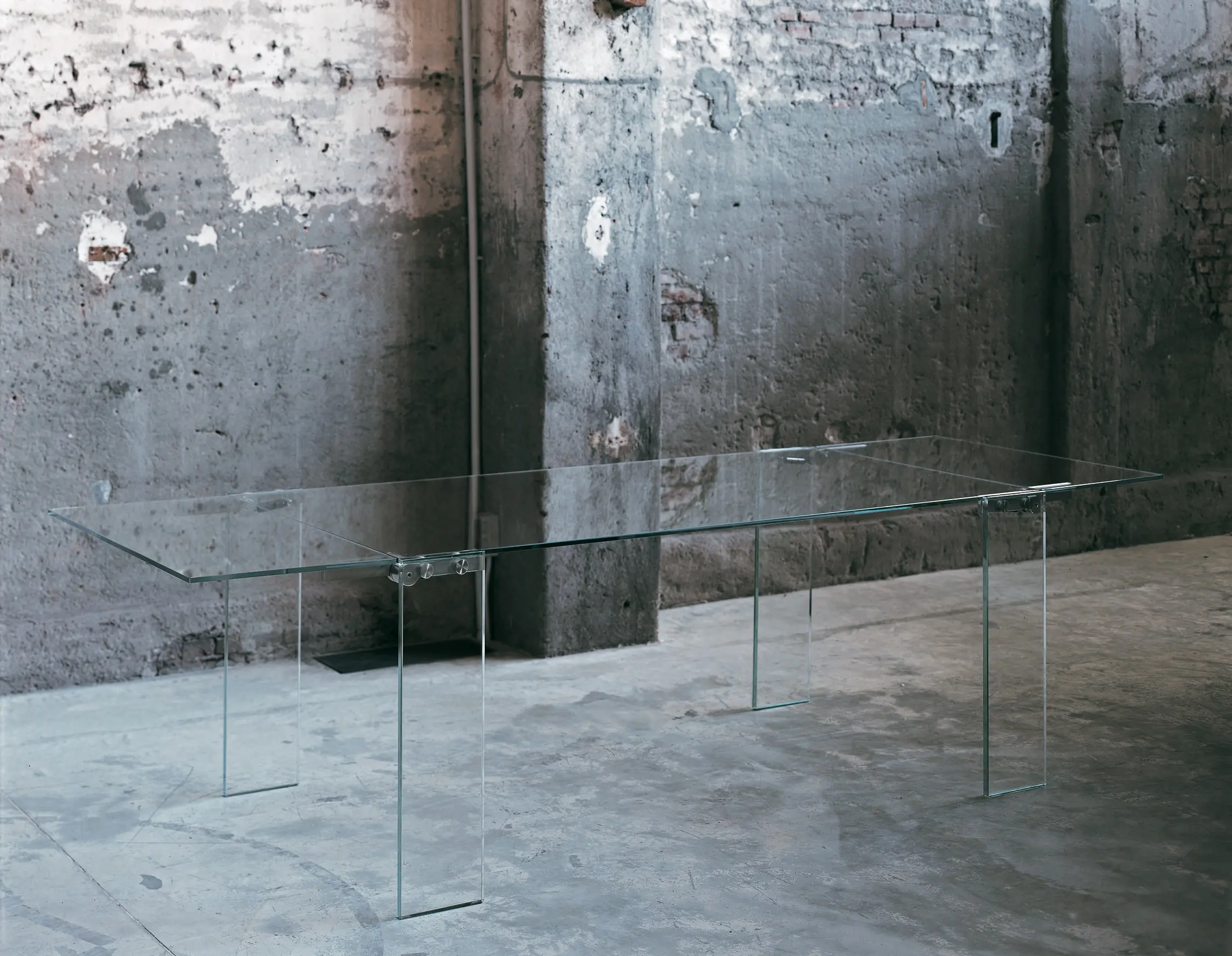 Glas Italia - Naked