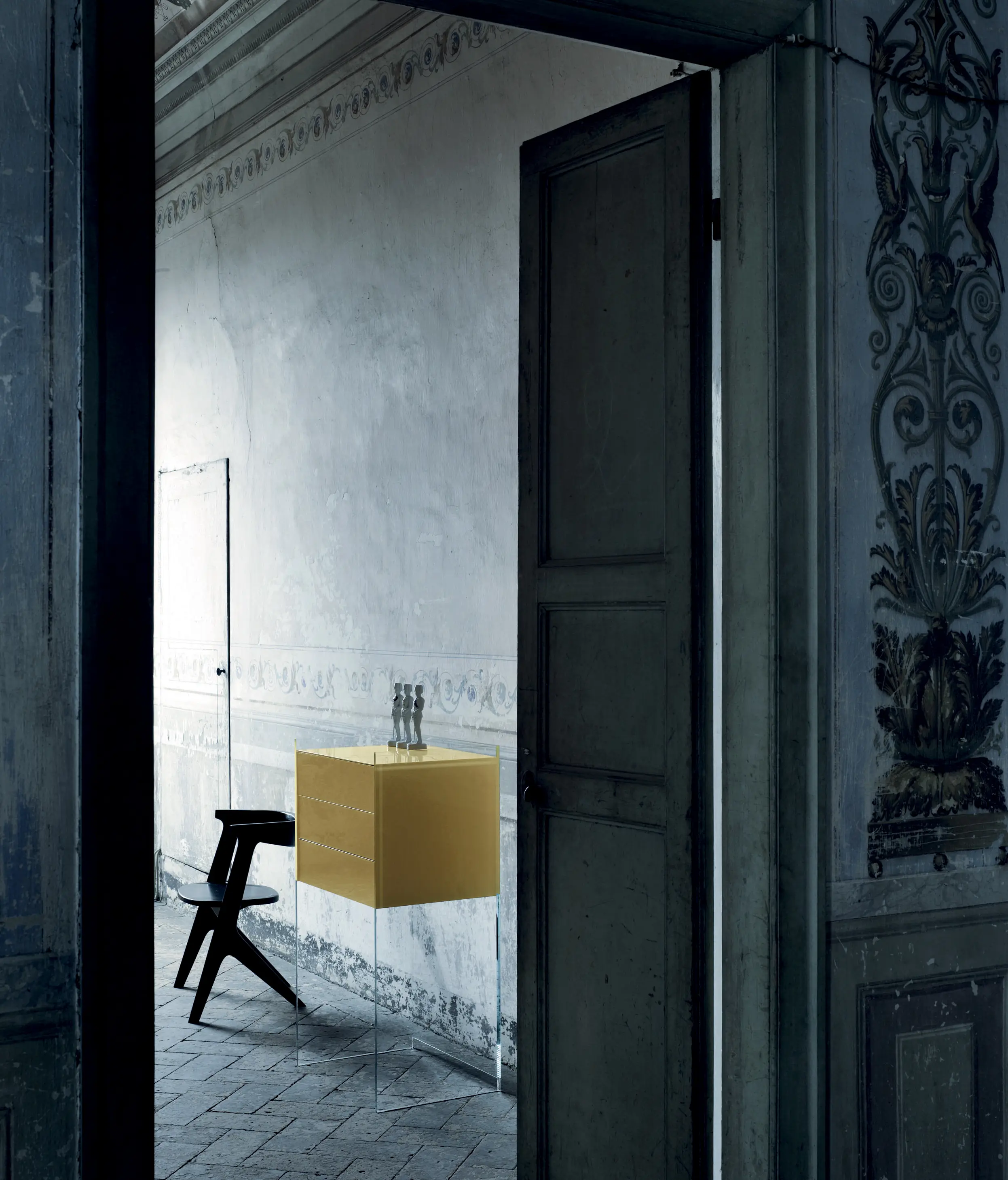 Glas Italia - Float