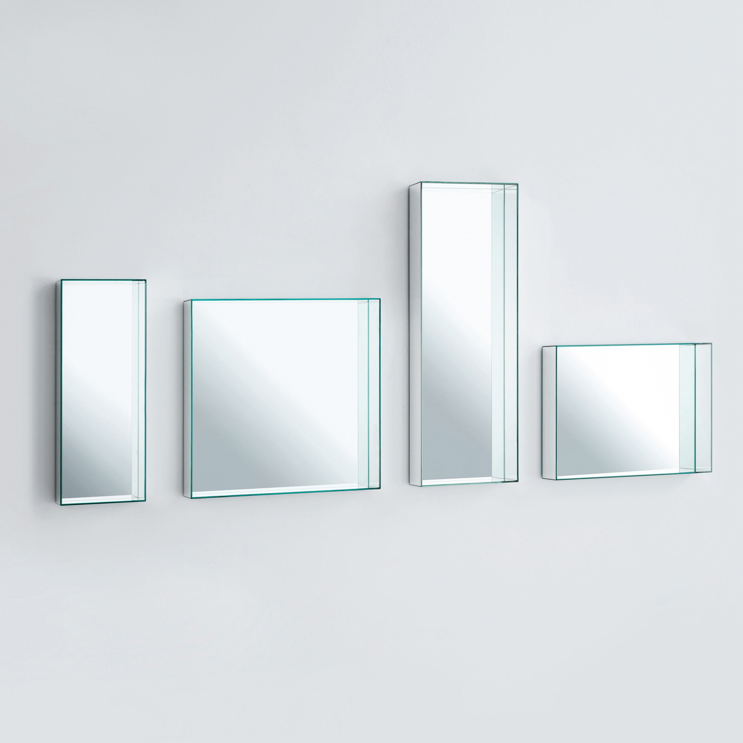 Mostra il prodotto Mirror Mirror Specchi del produttore Glas Italia