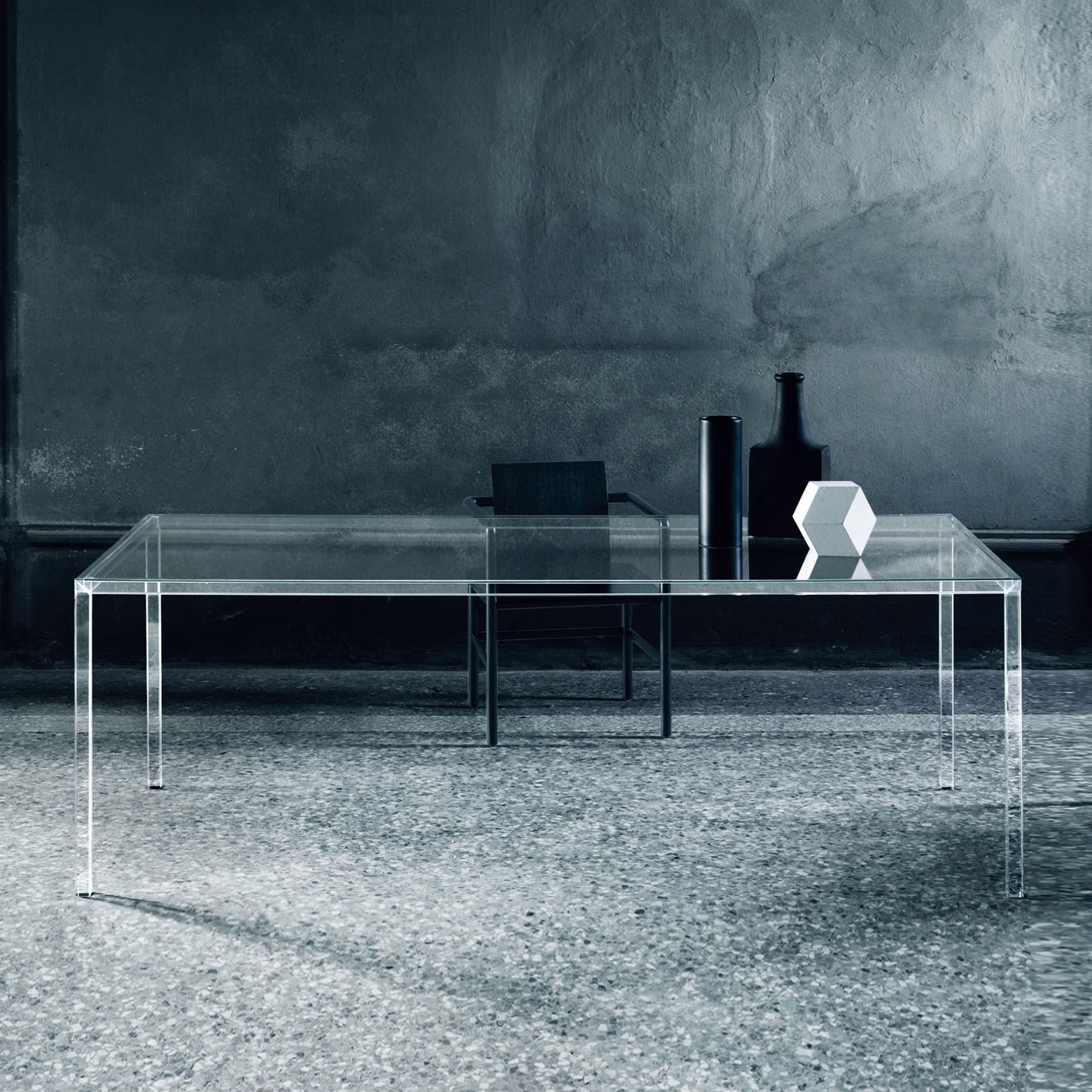 Display product Luminous from manufacturer Glas Italia