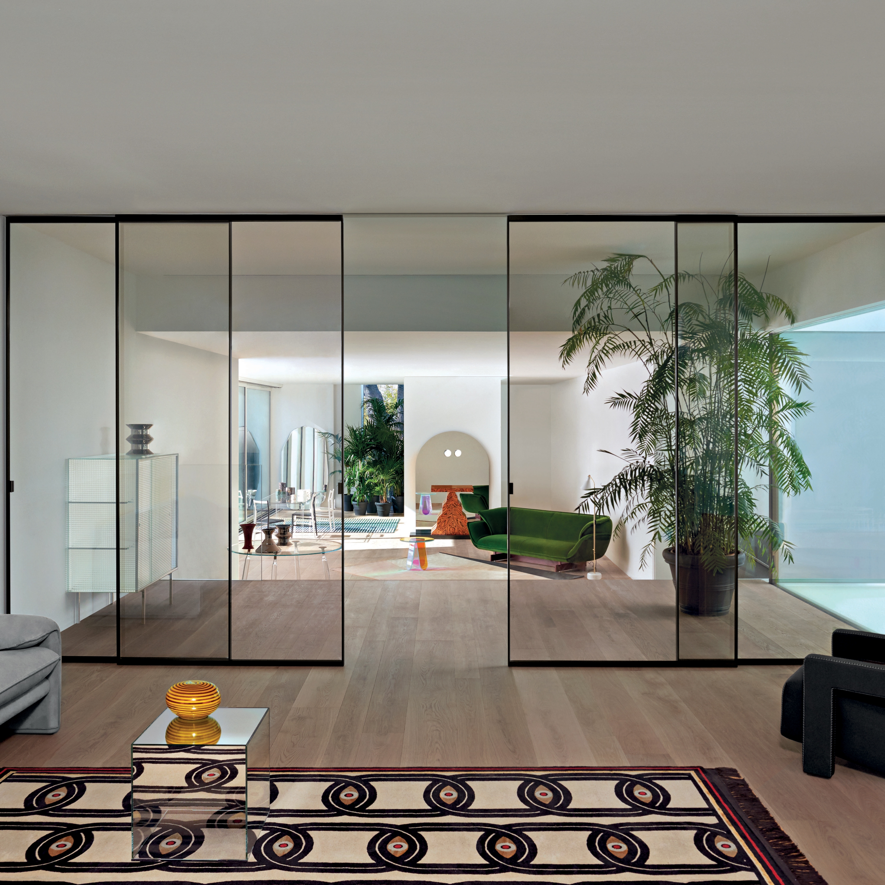 Display product Sherazade Slide from manufacturer Glas Italia