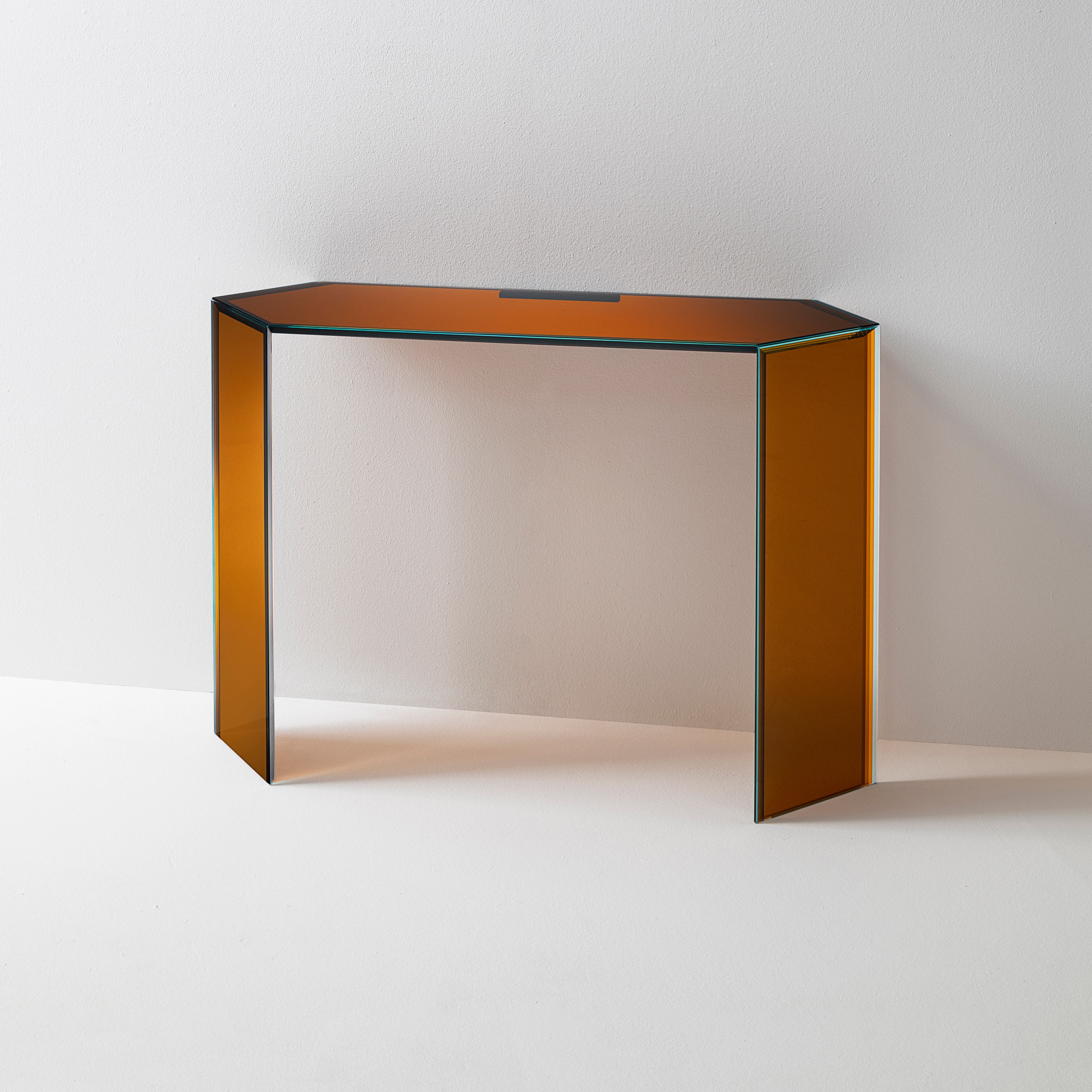 Display product Bisel | Console from manufacturer Glas Italia