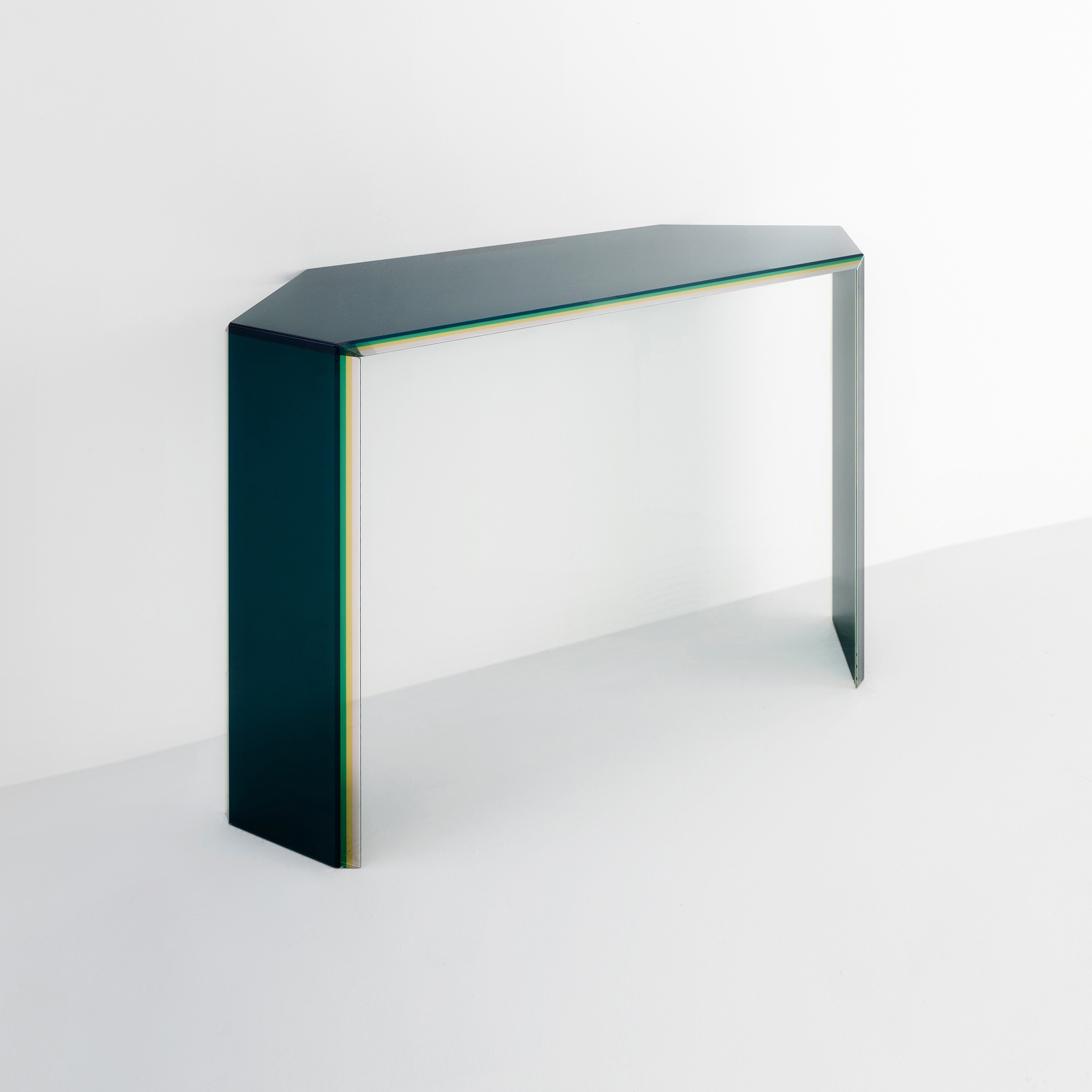 Bisel | Console