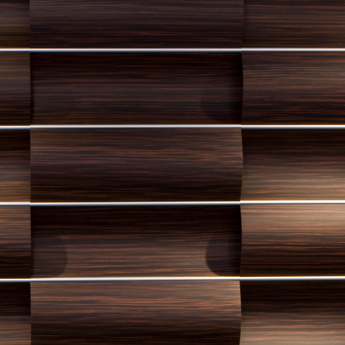 Wave Wall Alternating