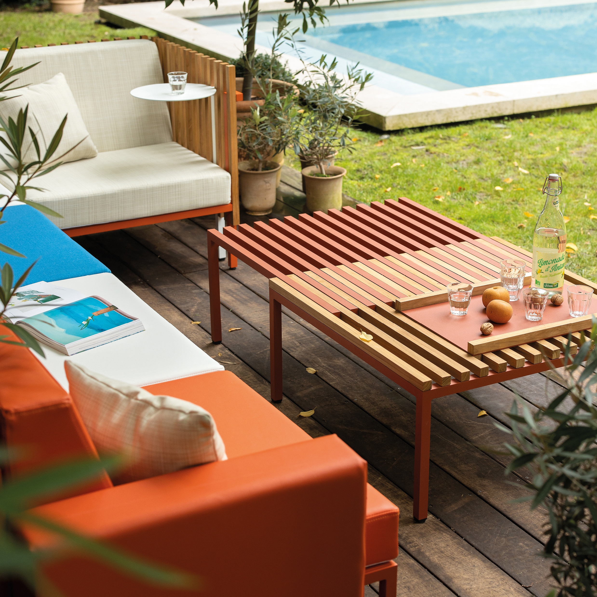 COFFEE TABLES
