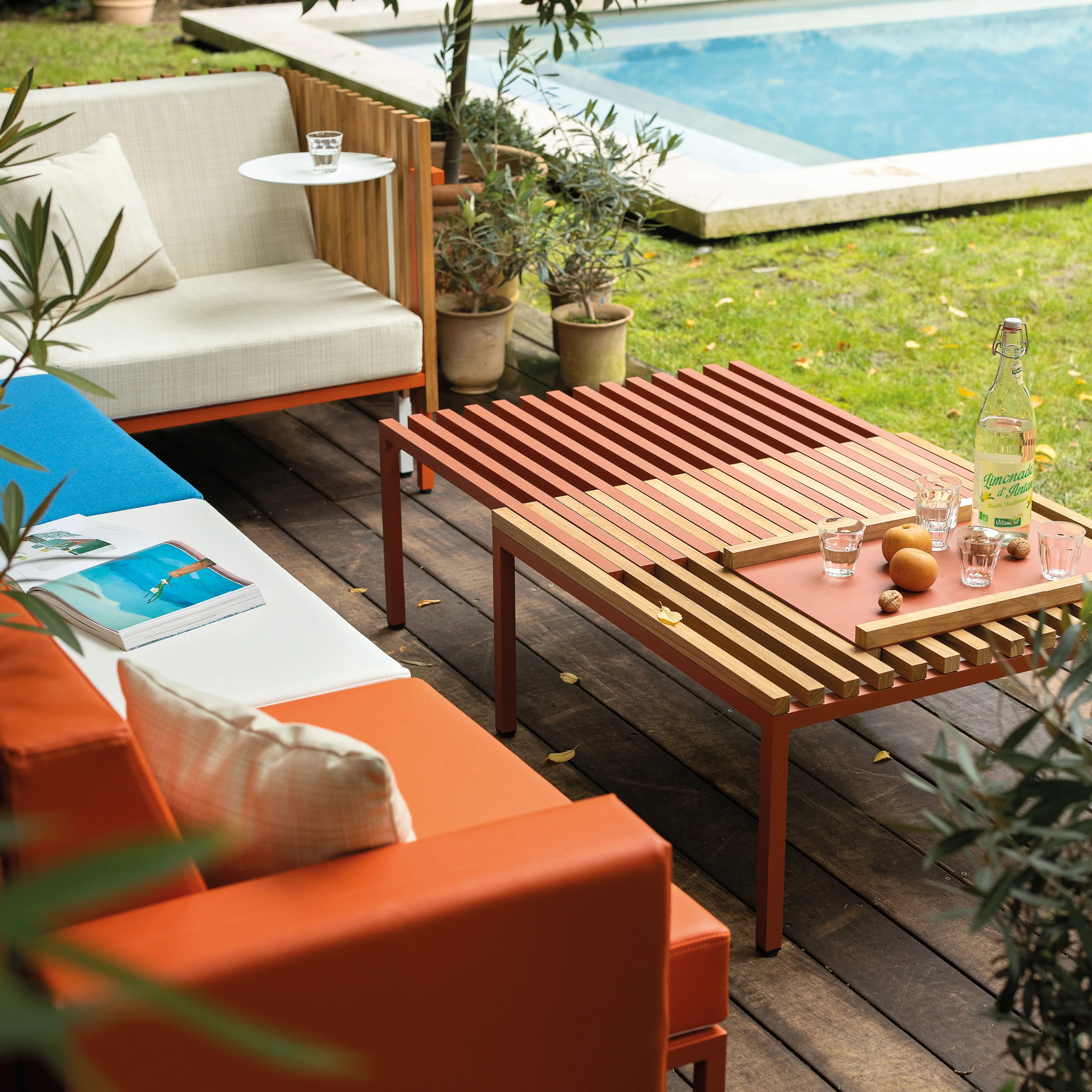 COFFEE TABLES