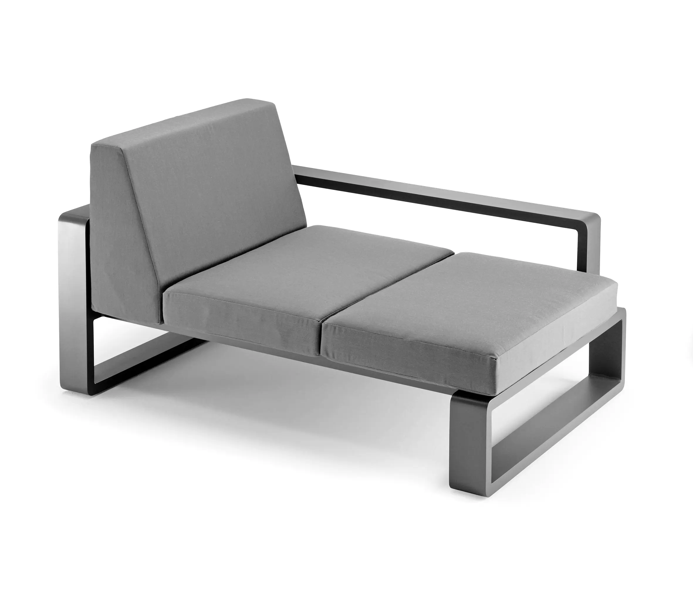EGO Paris - Kama | Meridian with Right Armrest