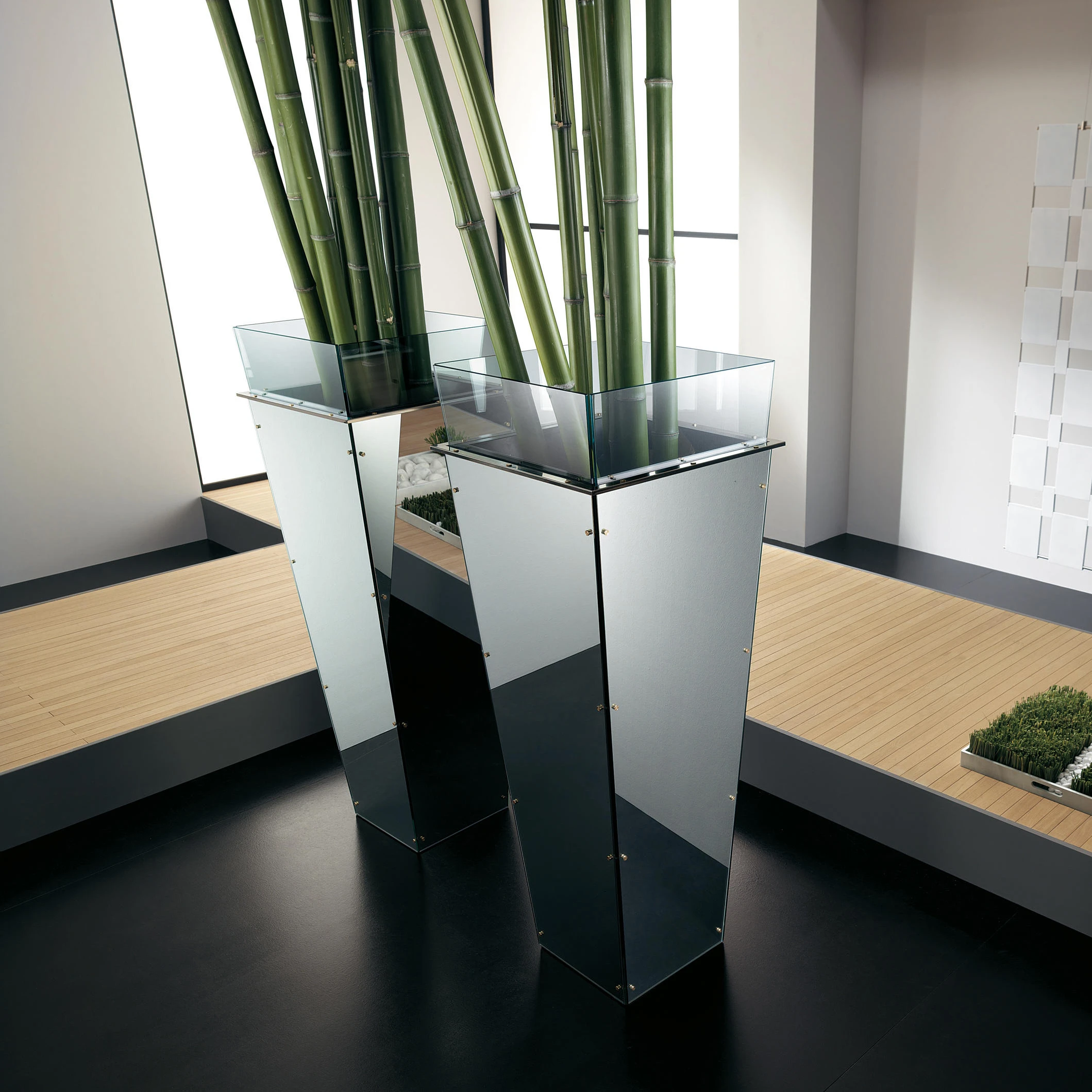 VASES