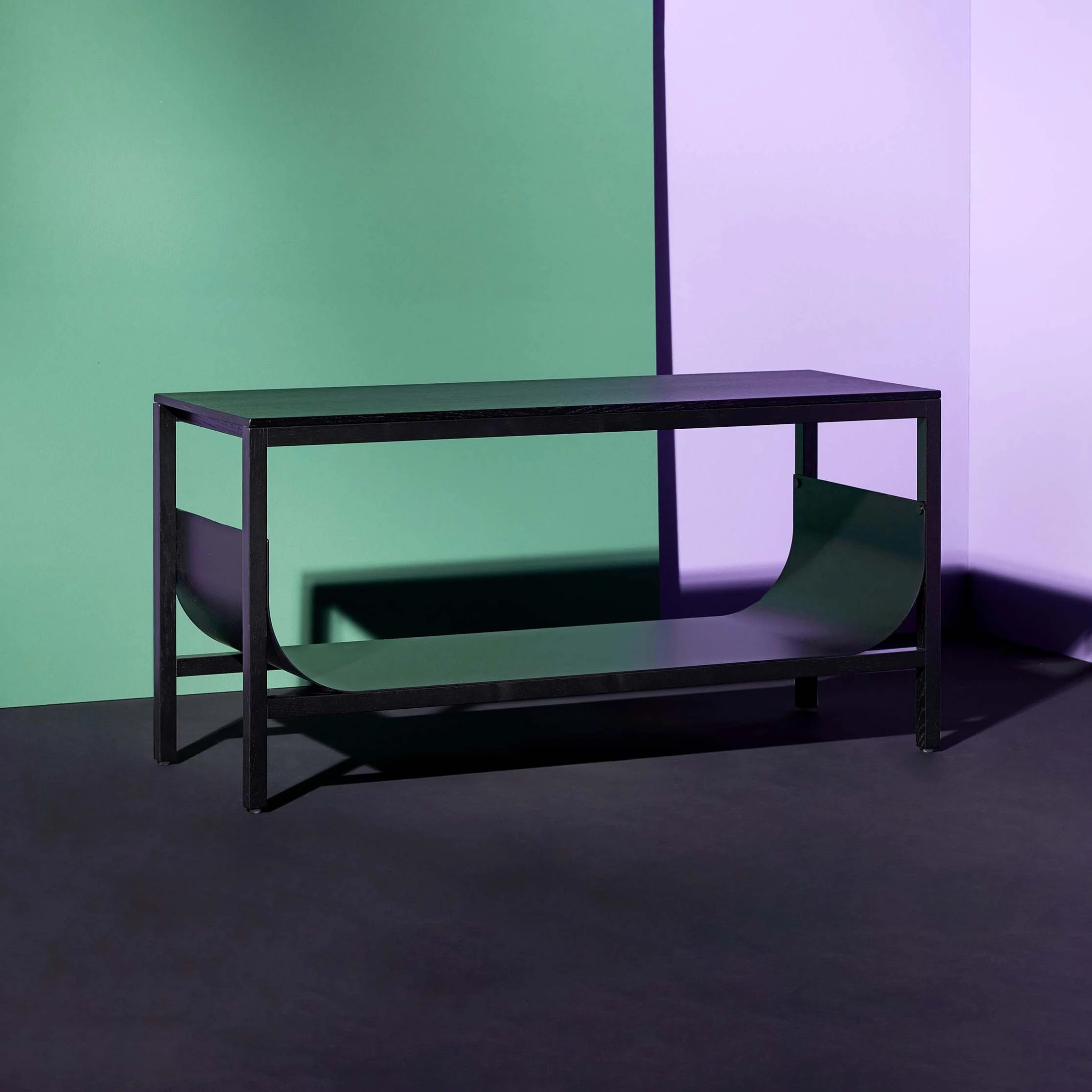 STOOLS/BENCHES