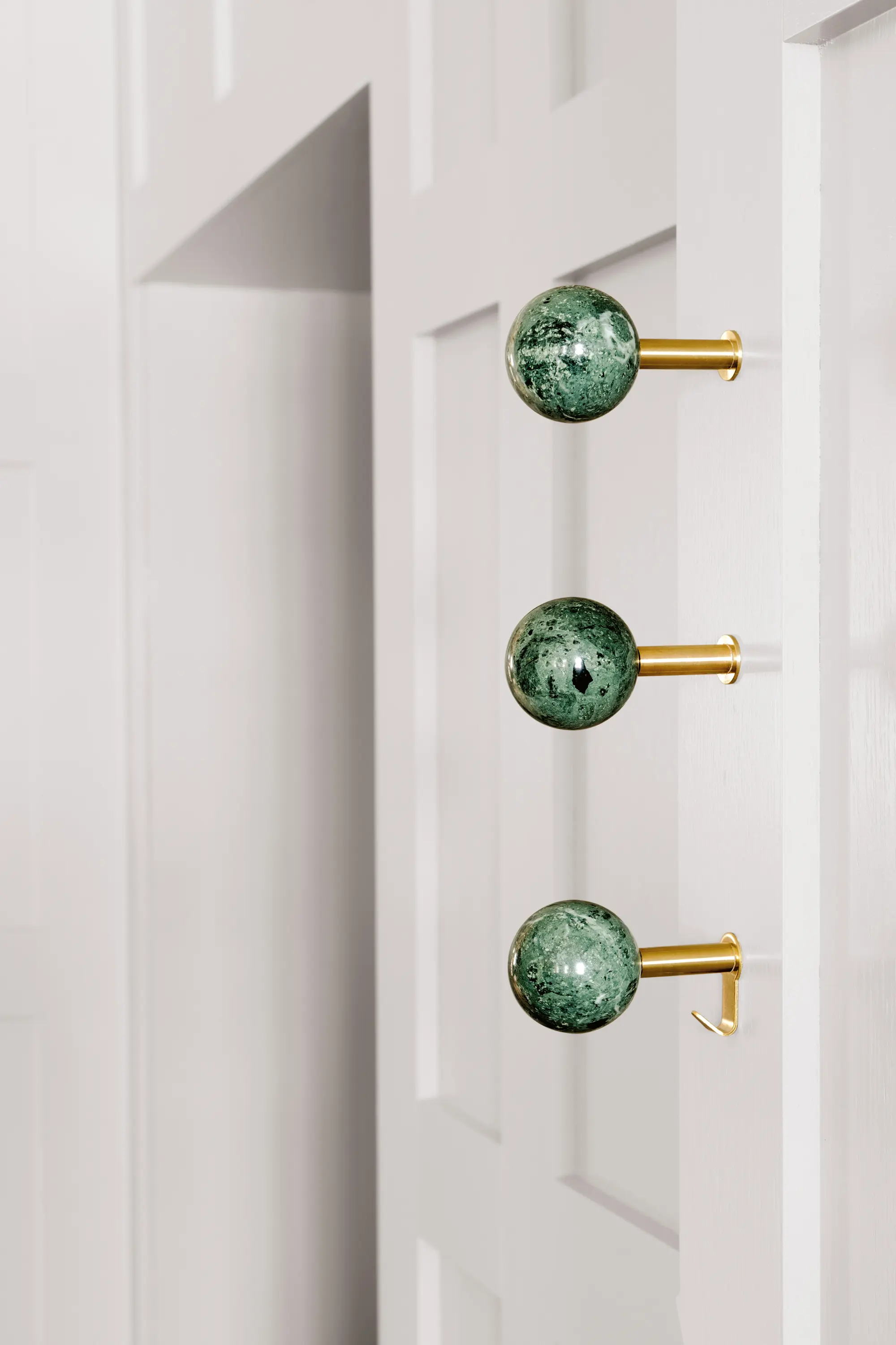 Schönbuch - DOTS STONE wall hook