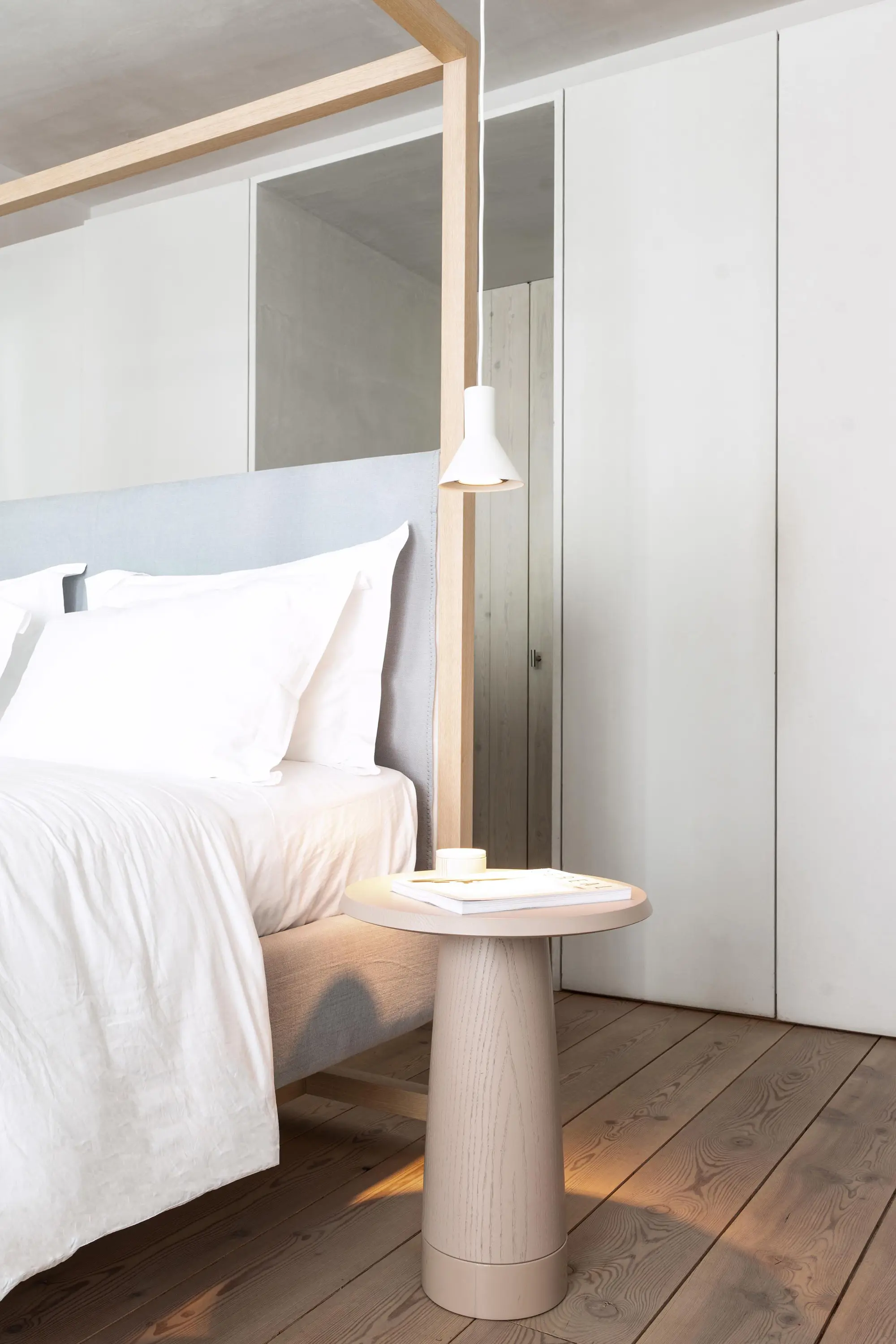 Schönbuch - AMANITA side table L