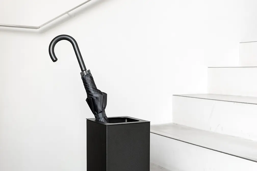 Schönbuch - ANGLE Angular coat stand