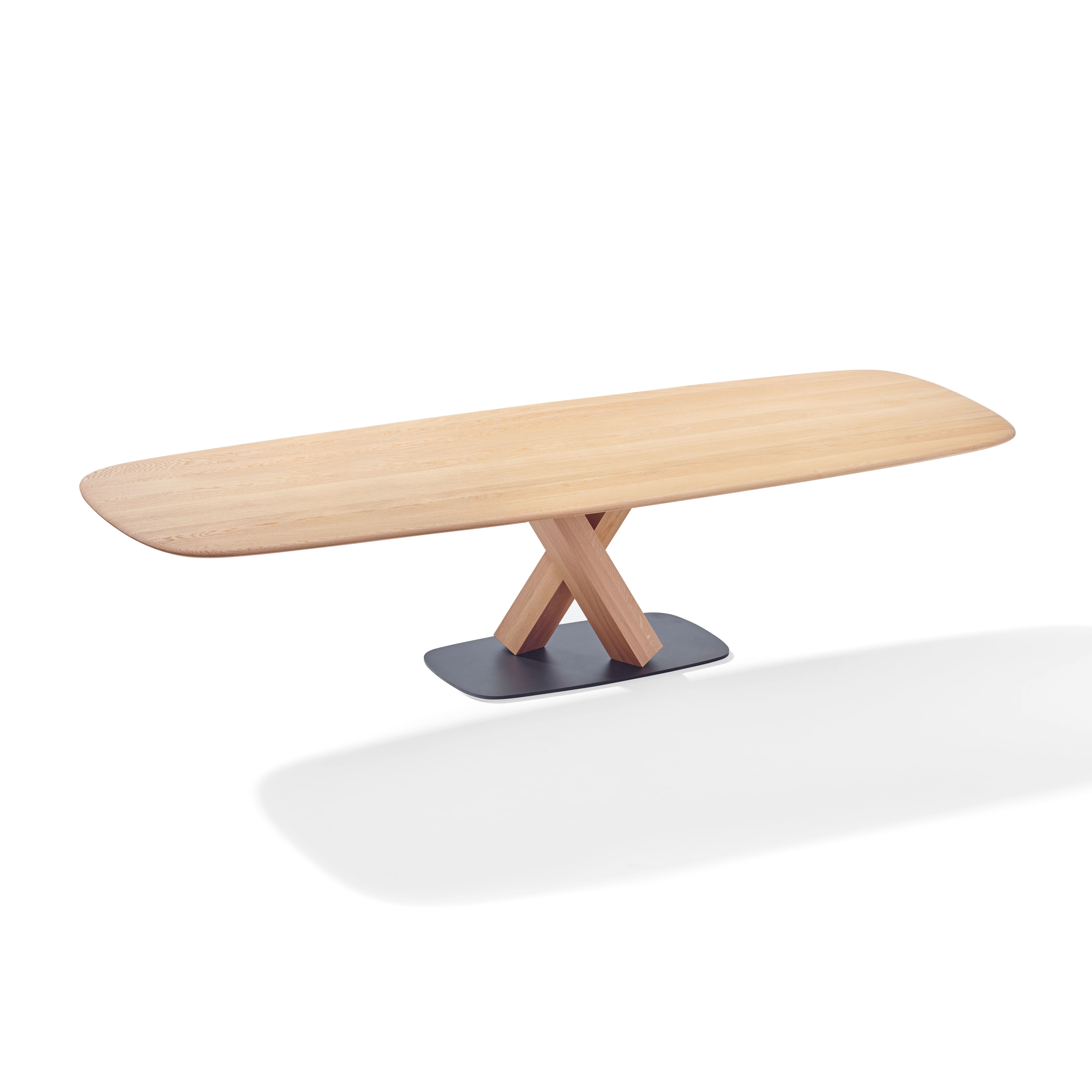Stan | 1485
Wood Table