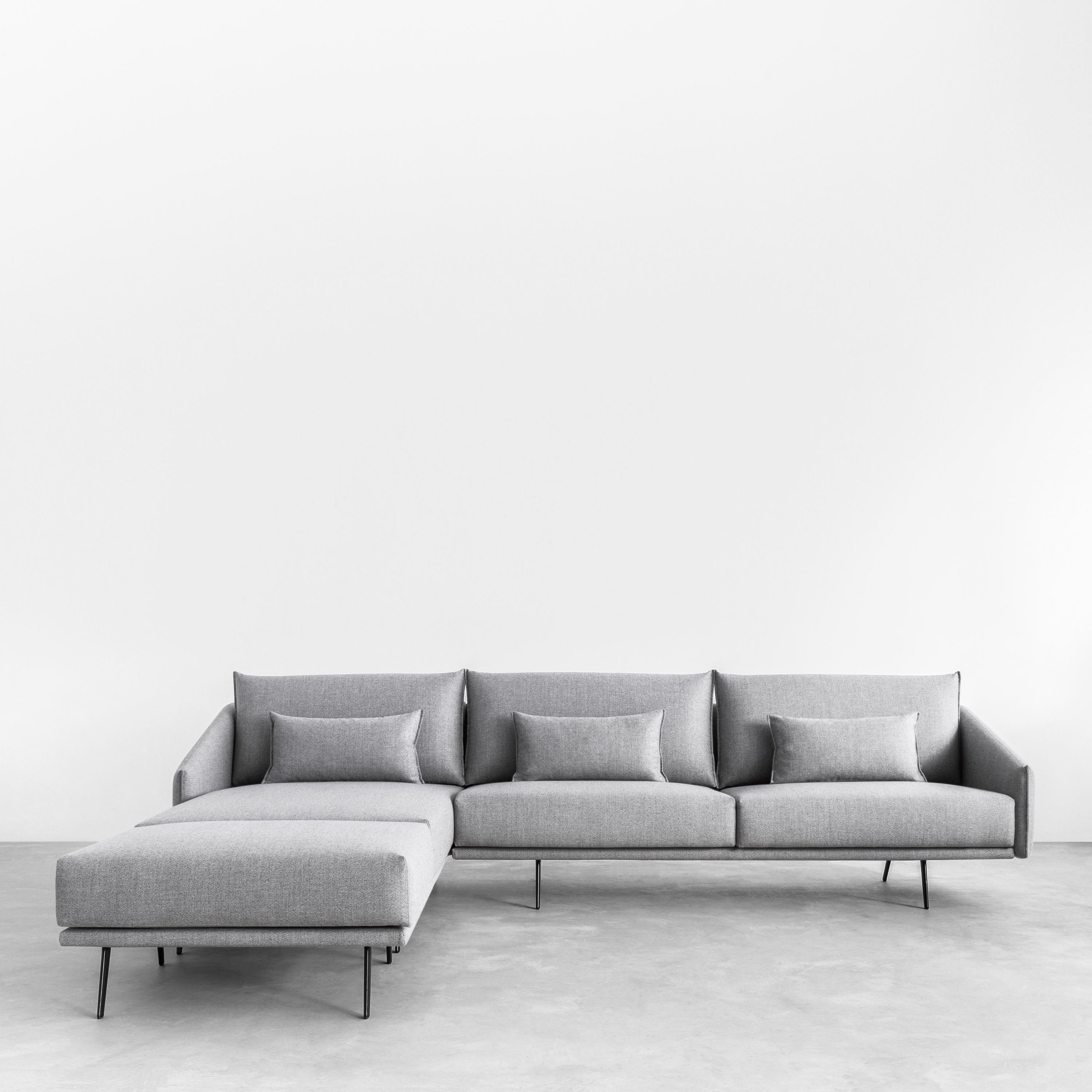 Display product Costura sofa from manufacturer STUA
