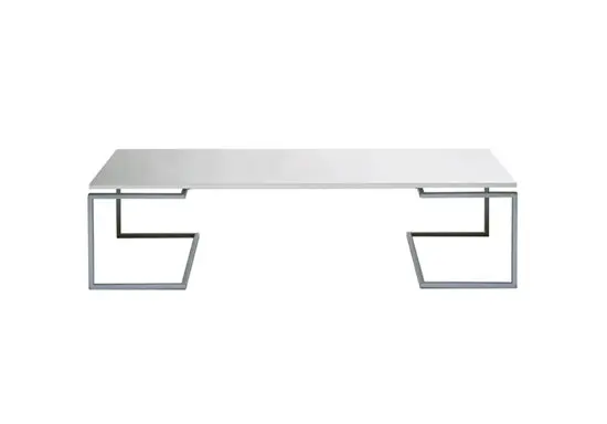 Konkret Form - Table 05