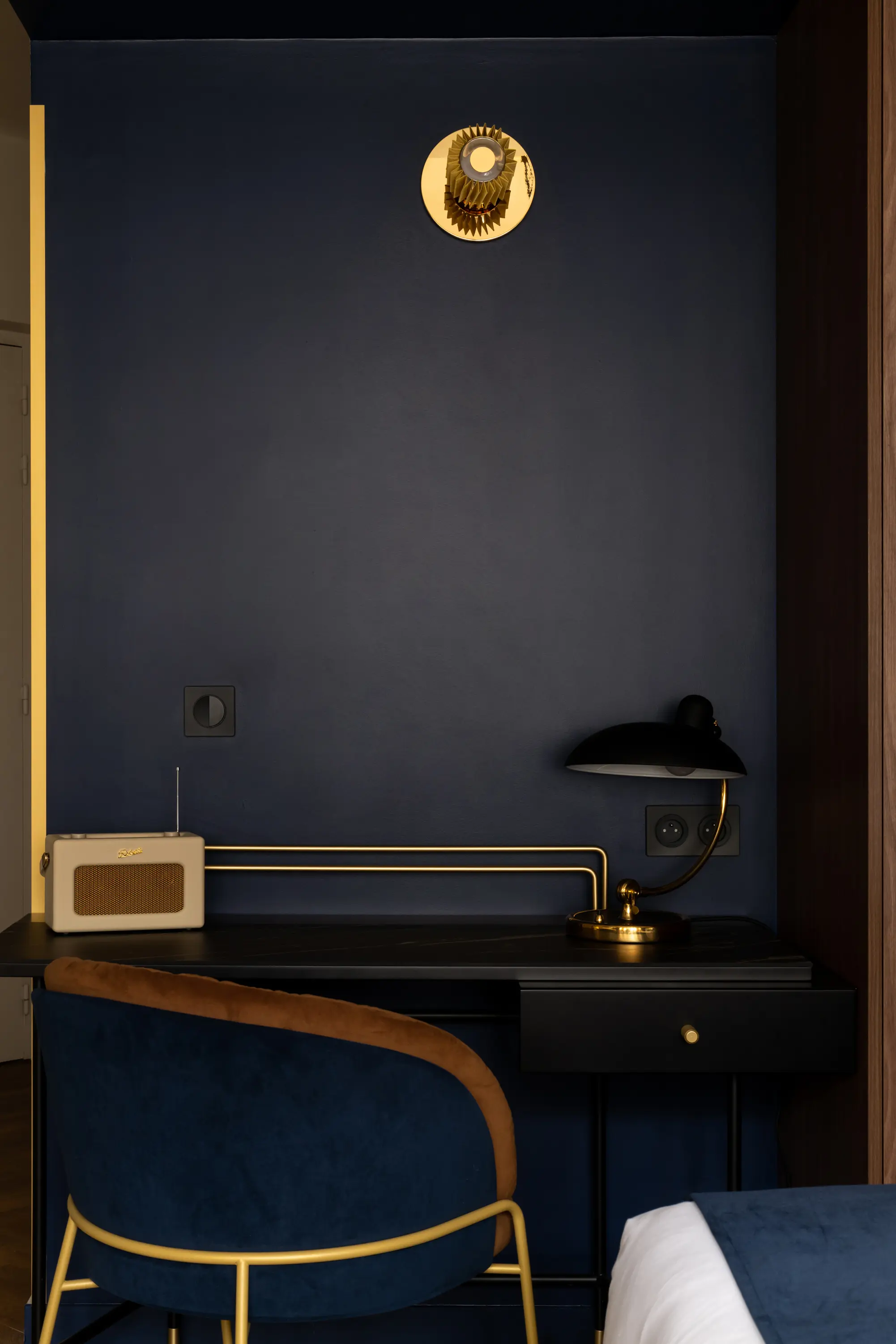 KFF - LUNAR Side chair