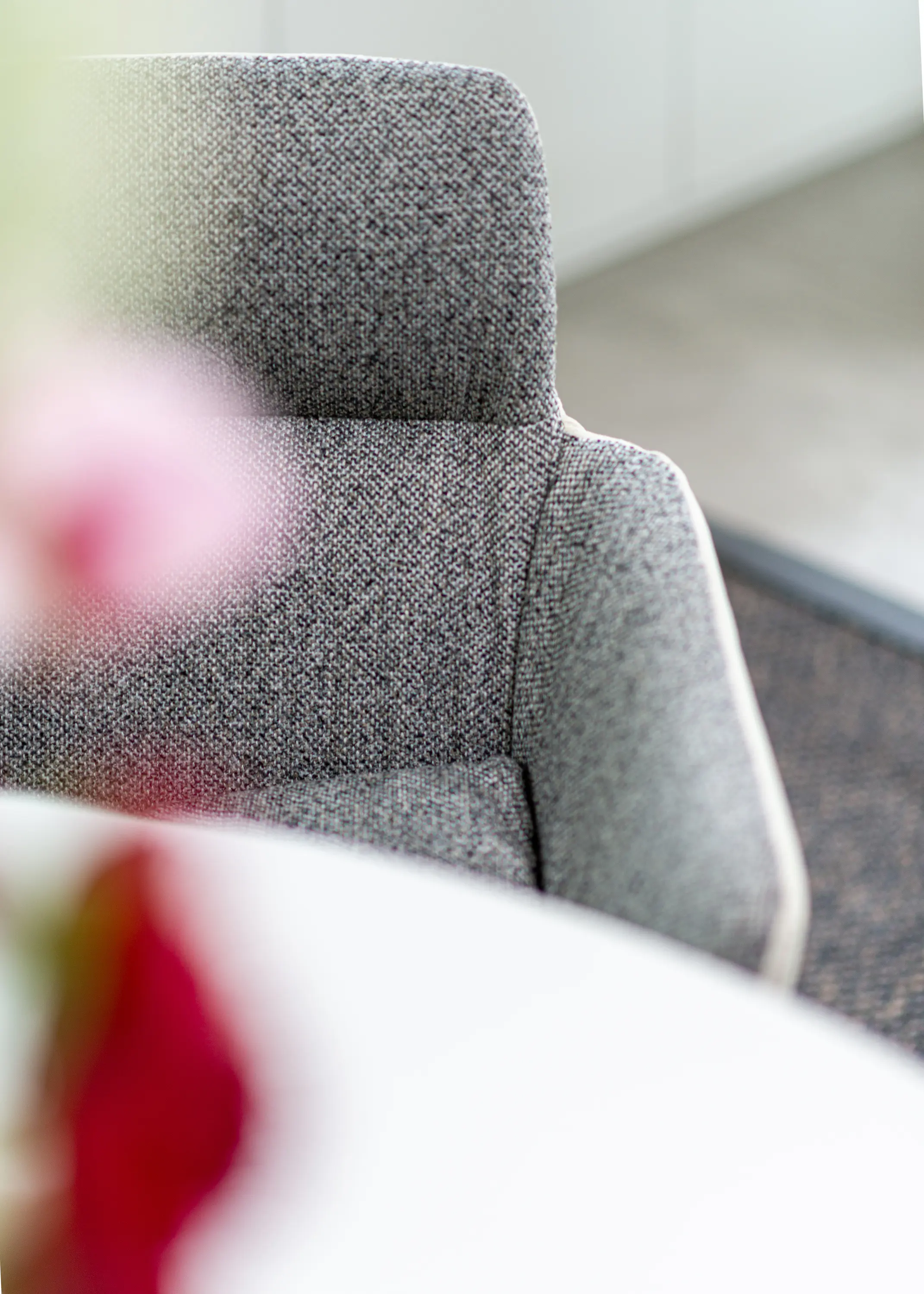 KFF - FAYE Armlehnenstuhl