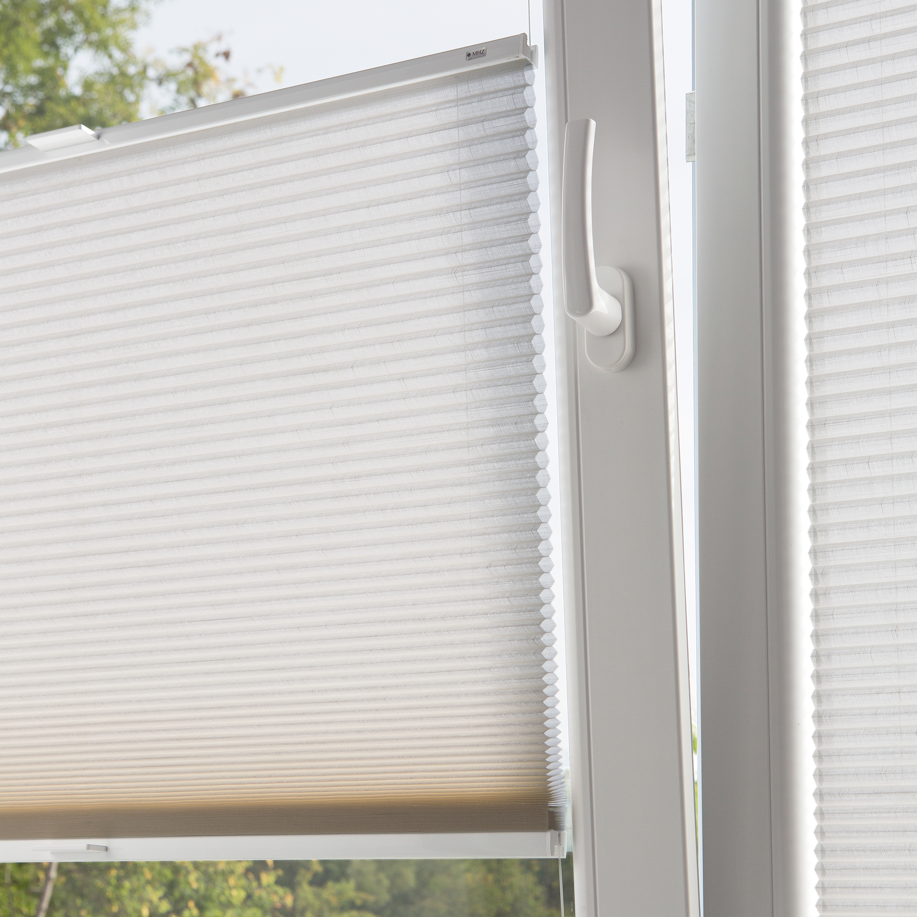 Display product DUETTE® honeycomb blinds from manufacturer MHZ Hachtel