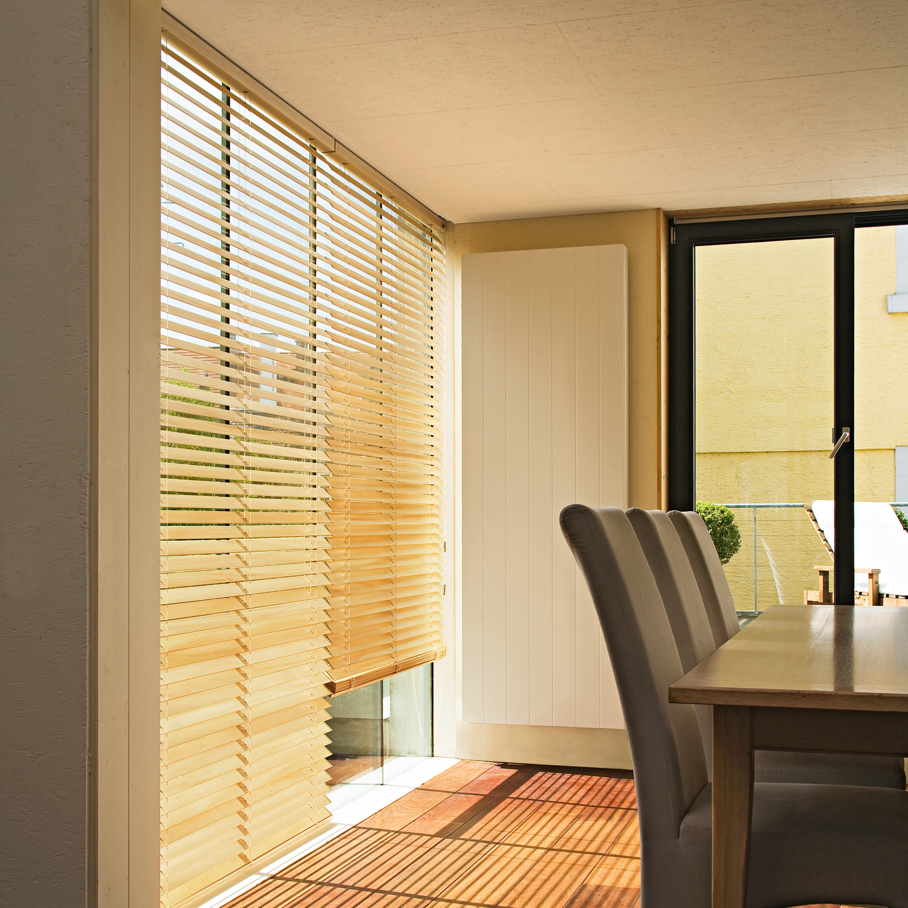 Mostra il prodotto Wood blinds del produttore MHZ Hachtel
