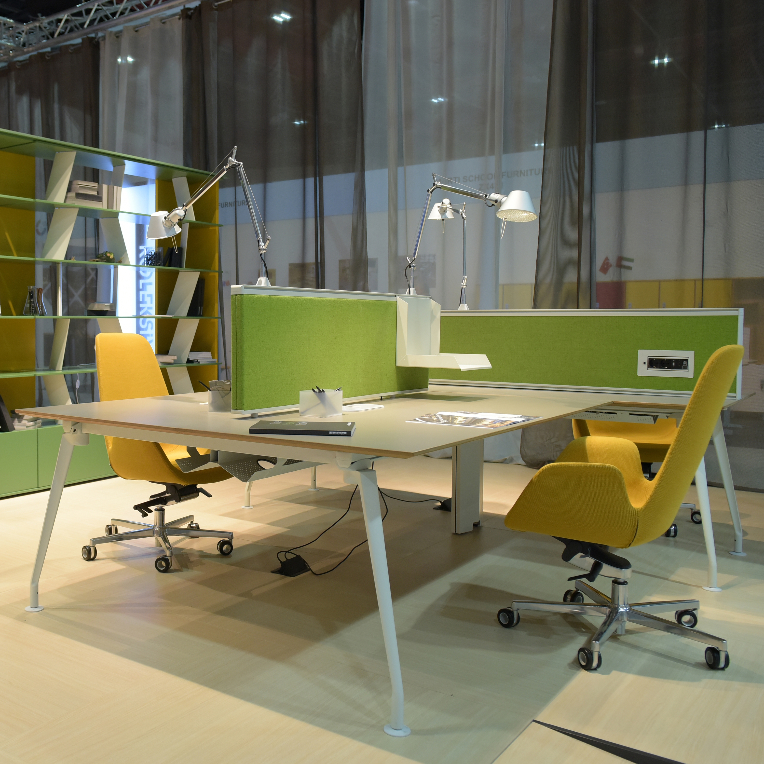 Display product Borges Operational Desk System from manufacturer Koleksiyon Furniture