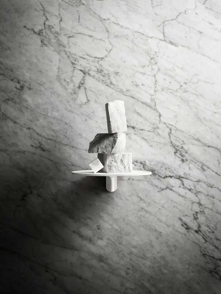 string furniture - Museum shelf, aluminum