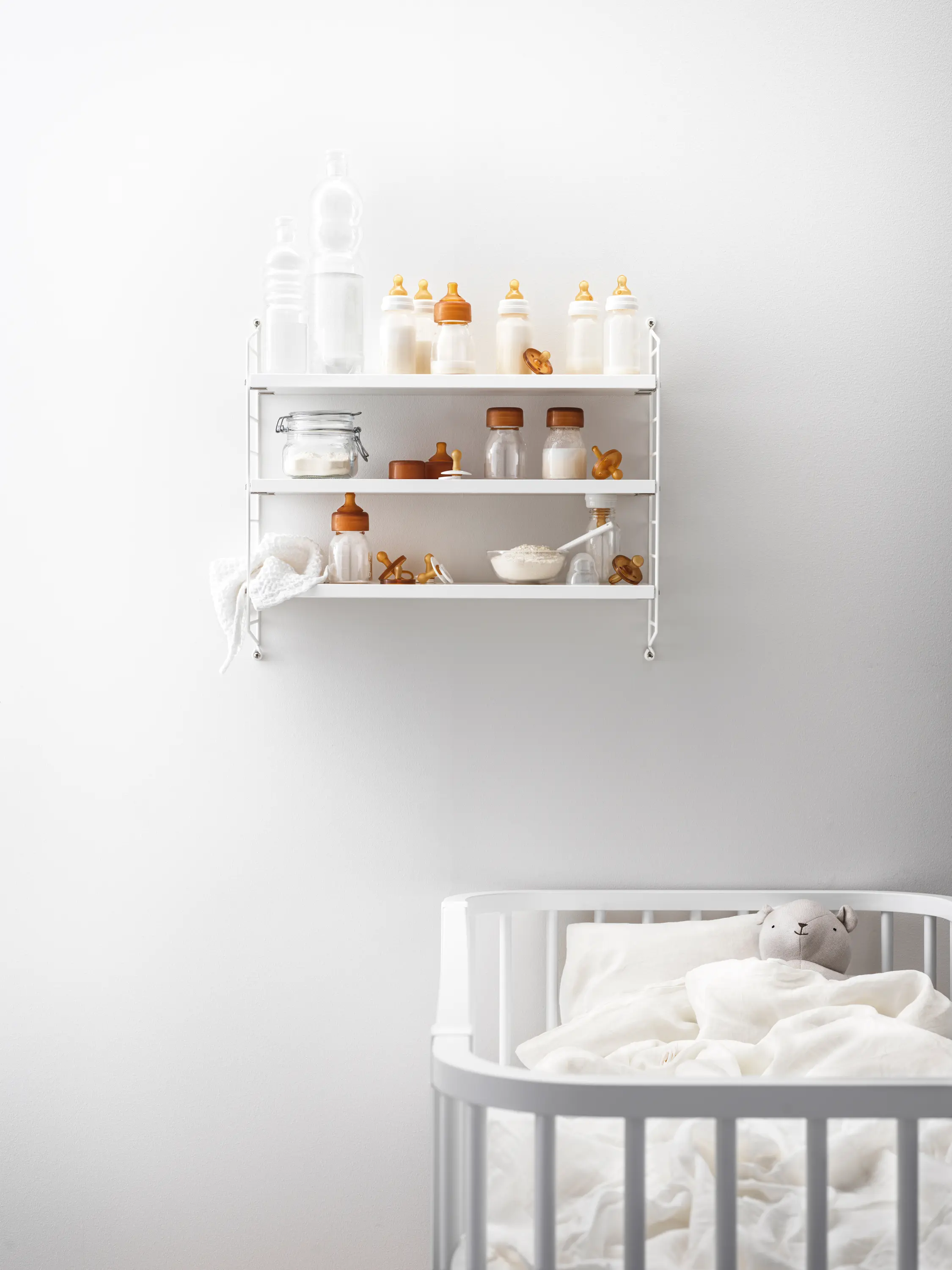 string furniture - String Pocket white