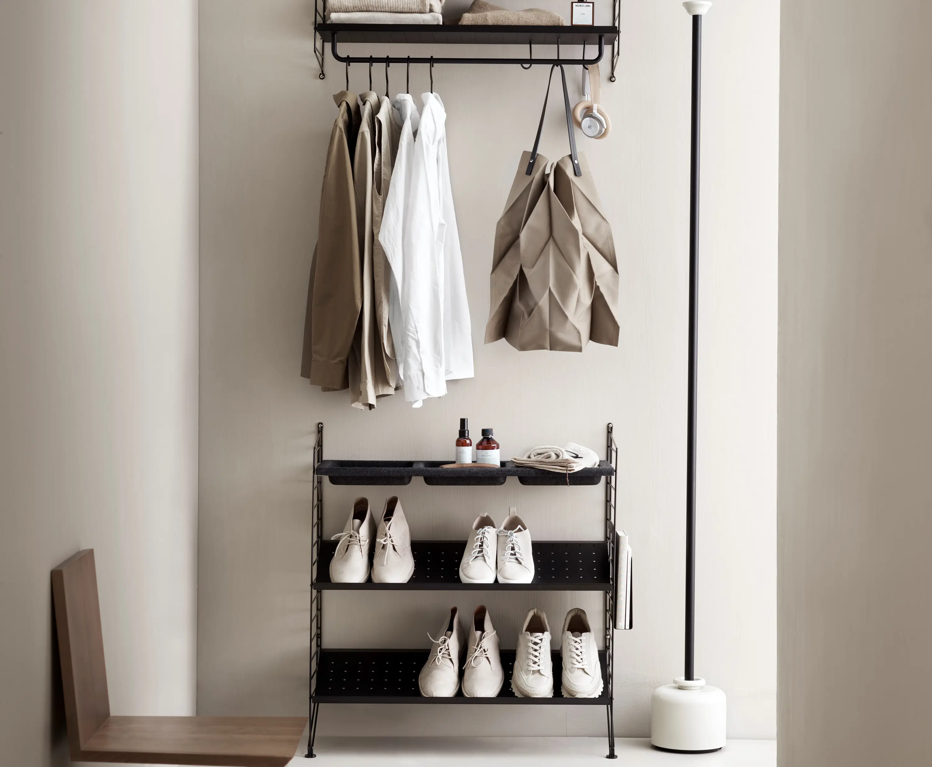 string furniture - String System