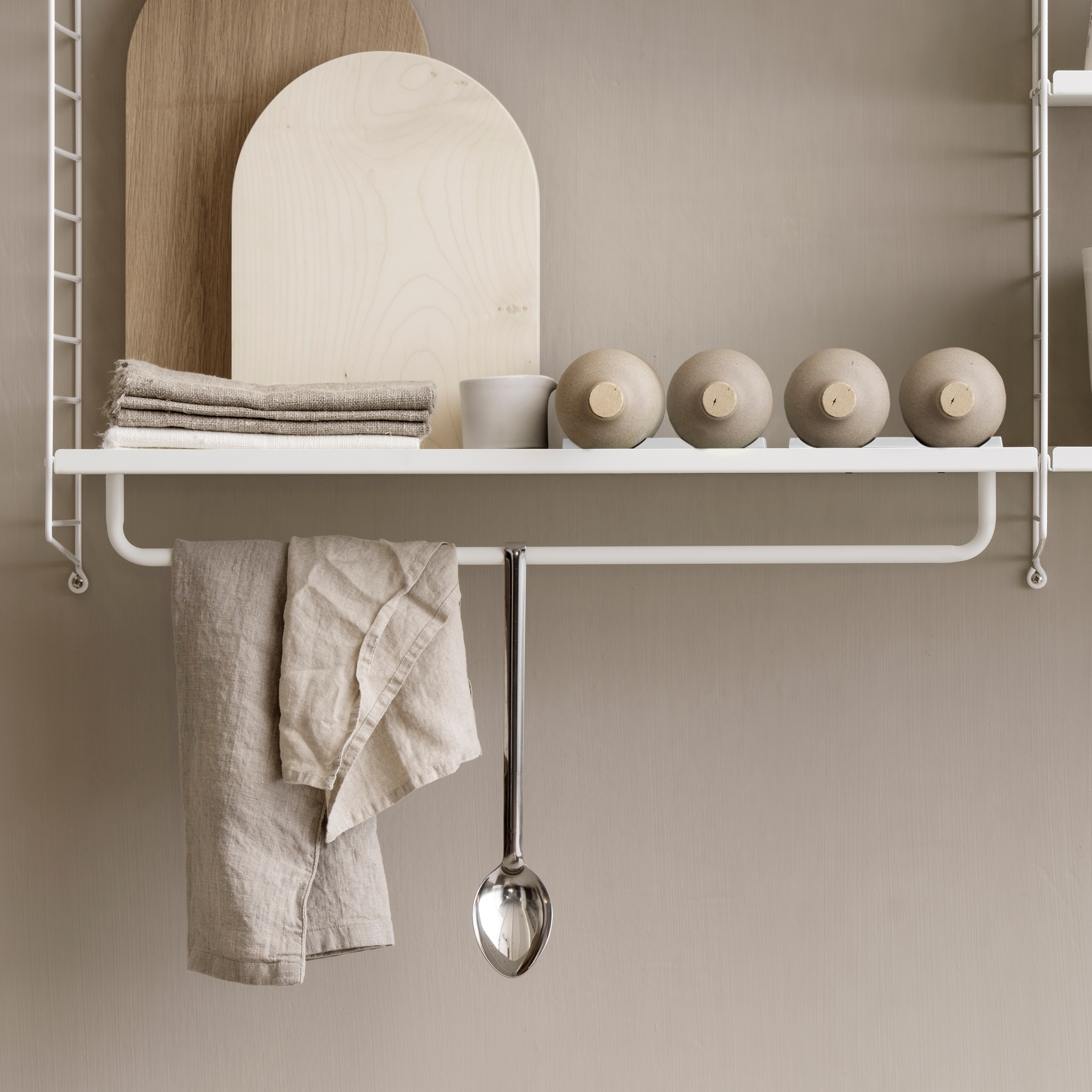Mostrar el producto String System, Rod medium del fabricante string furniture