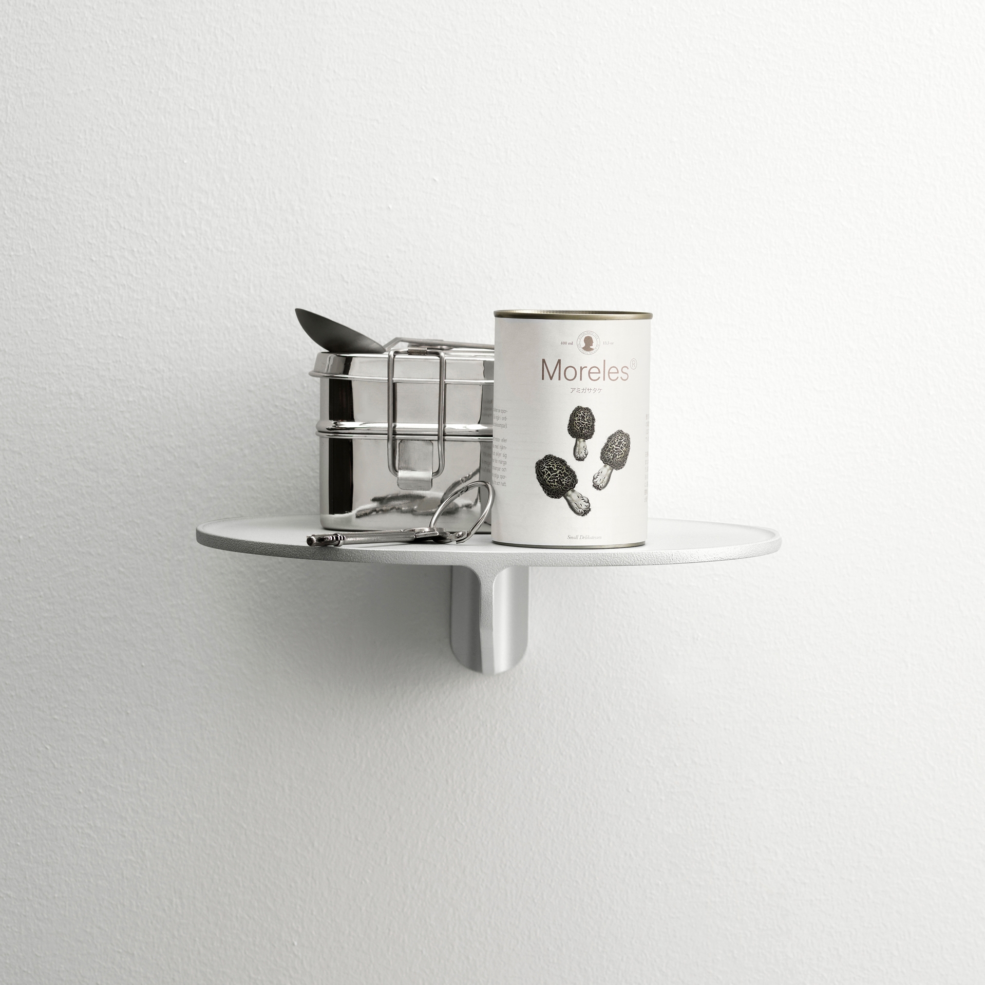 Museum shelf, aluminum